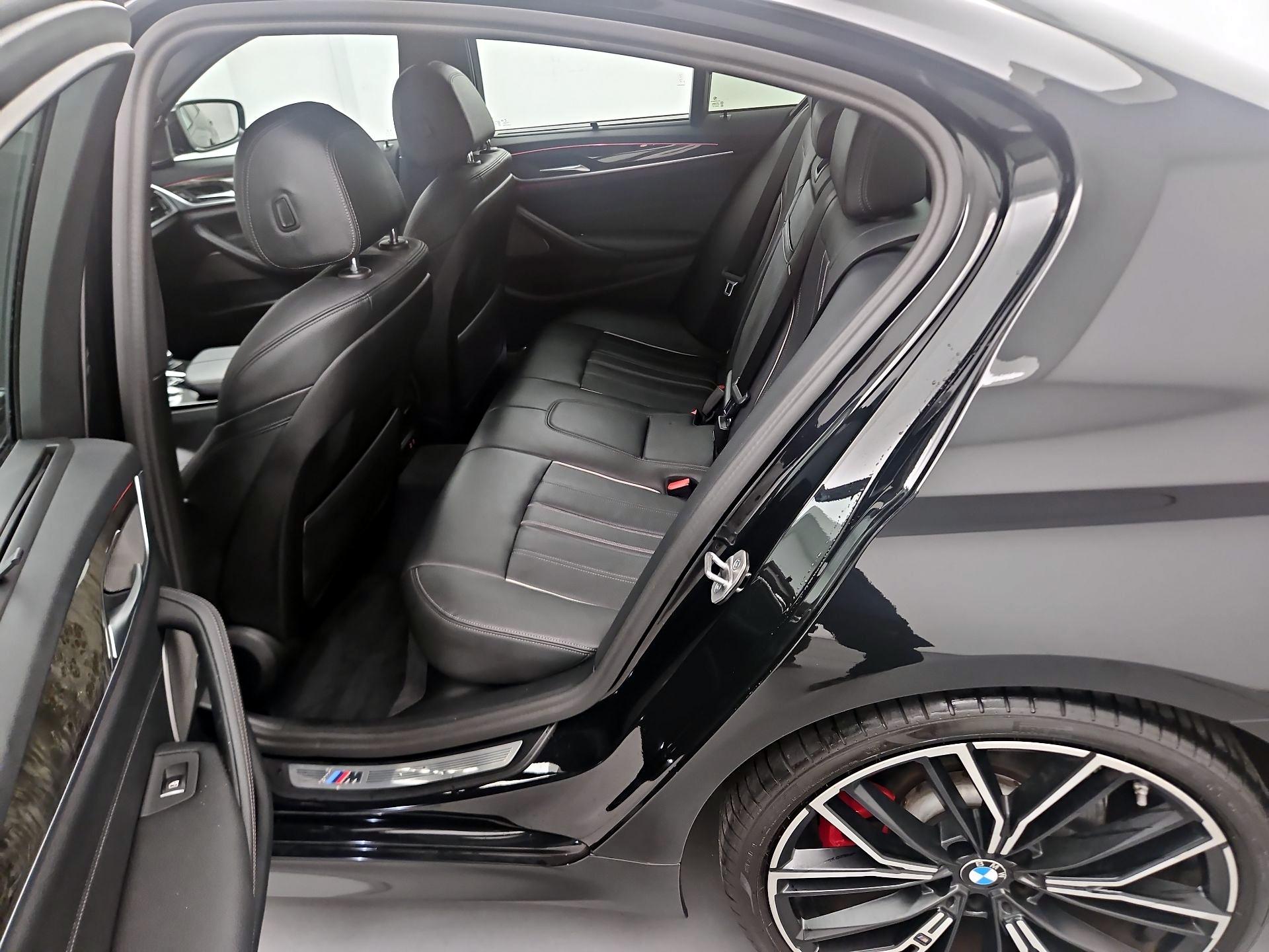 Thumbnail: 2023 BMW 5 Series - 20