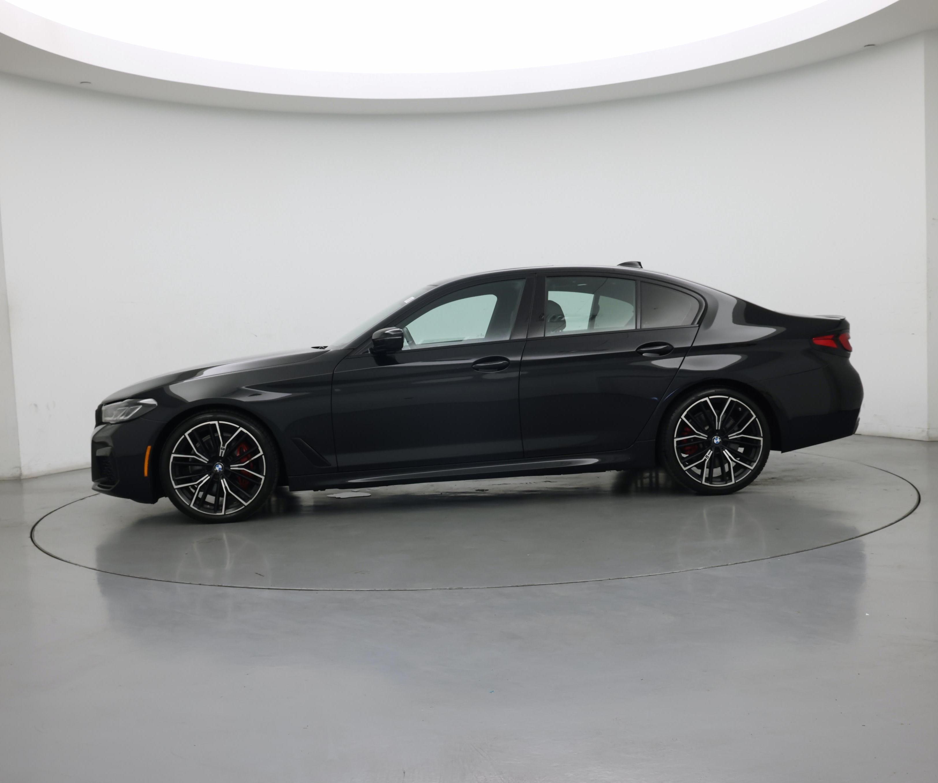 Thumbnail: 2023 BMW 5 Series - 3