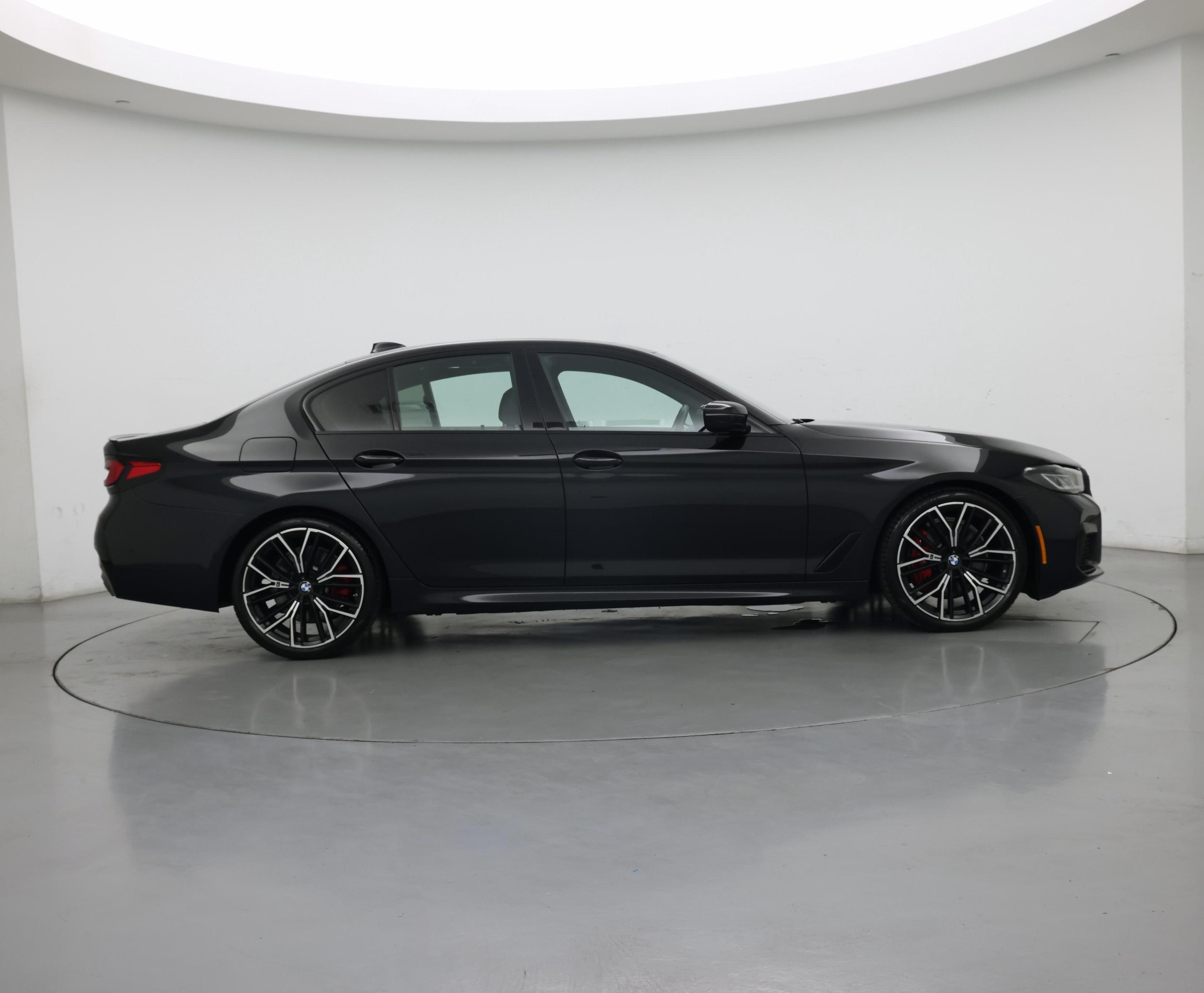Thumbnail: 2023 BMW 5 Series - 7