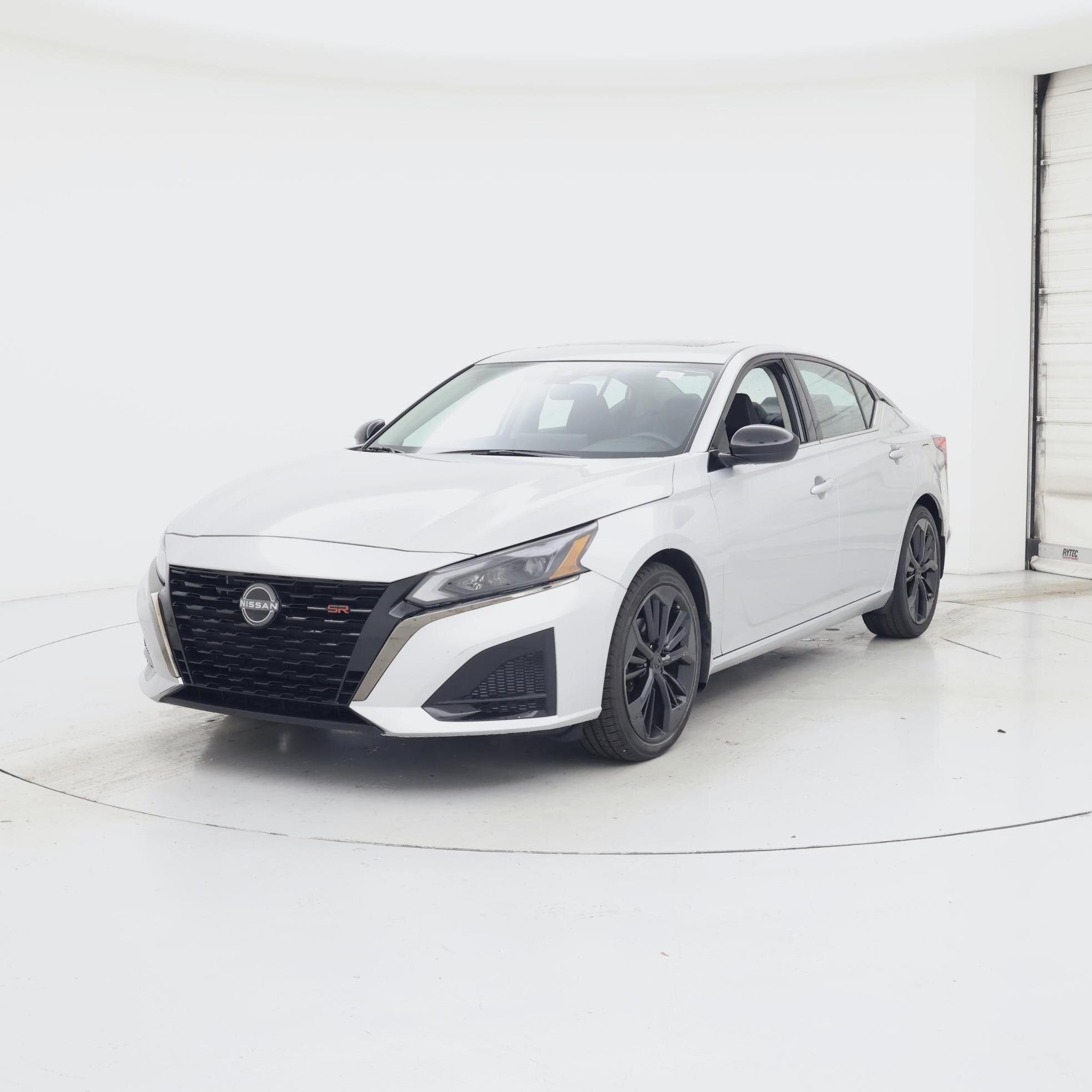 Thumbnail: 2023 Nissan Altima - 4