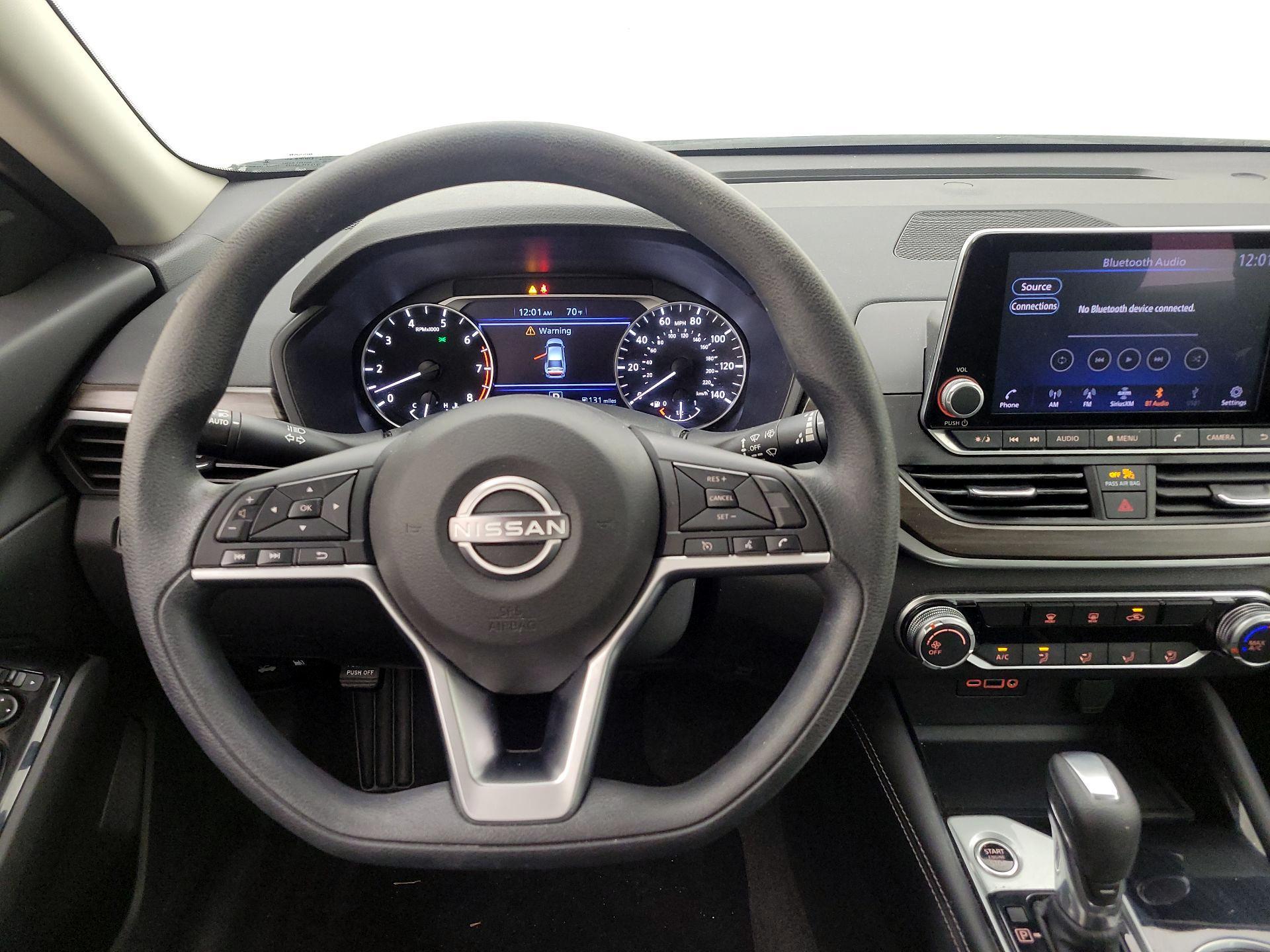 Thumbnail: 2023 Nissan Altima - 10