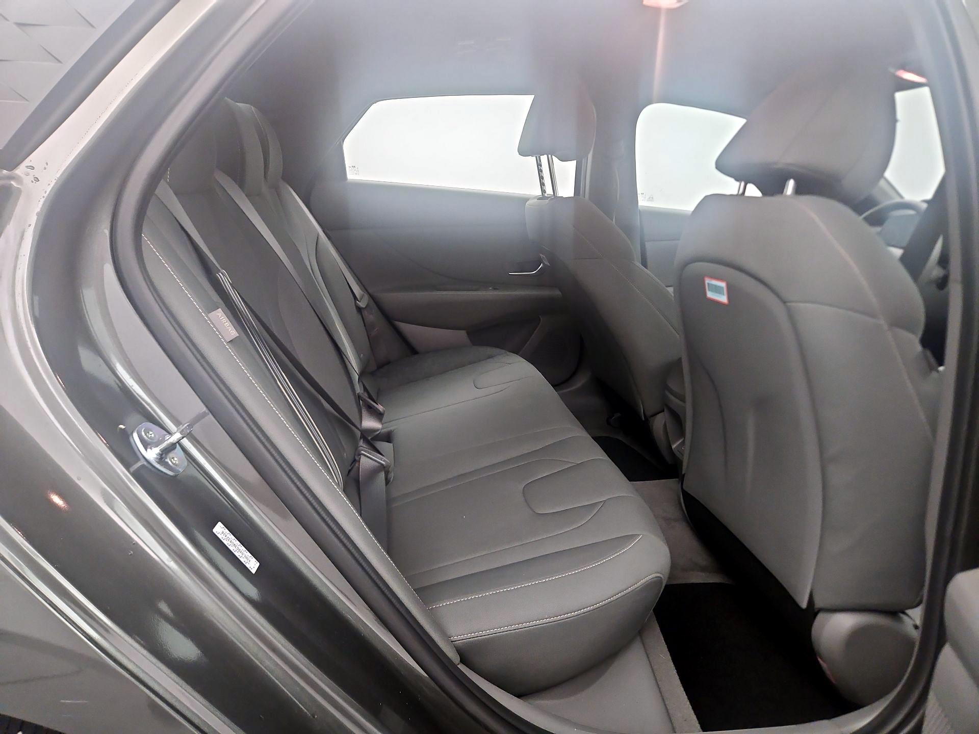 Thumbnail: 2024 Hyundai Elantra - 17
