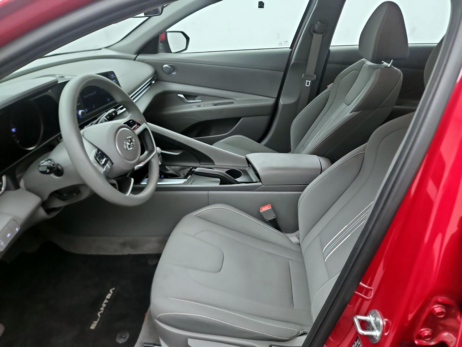 Thumbnail: 2023 Hyundai Elantra - 9