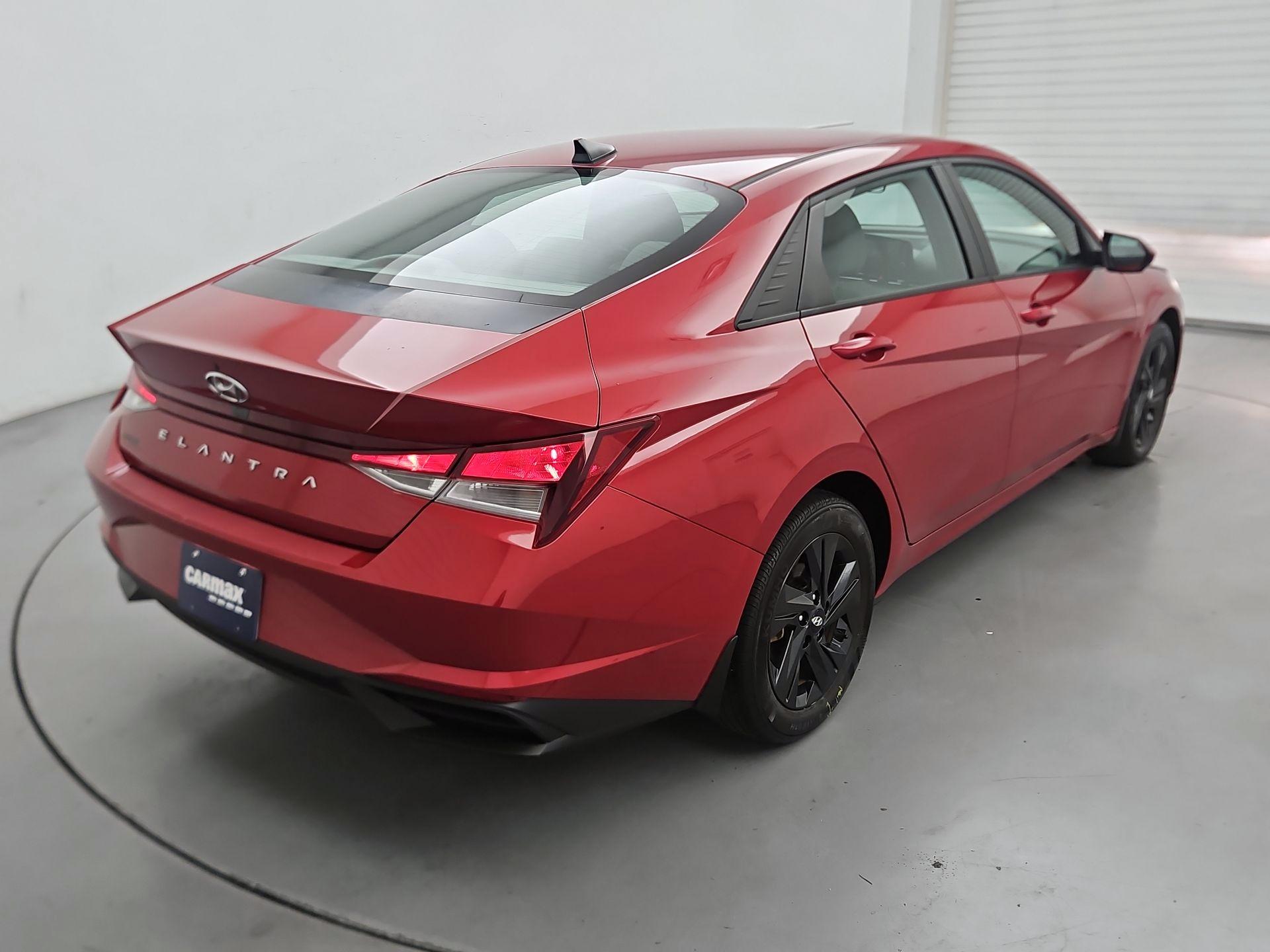 Thumbnail: 2023 Hyundai Elantra - 5