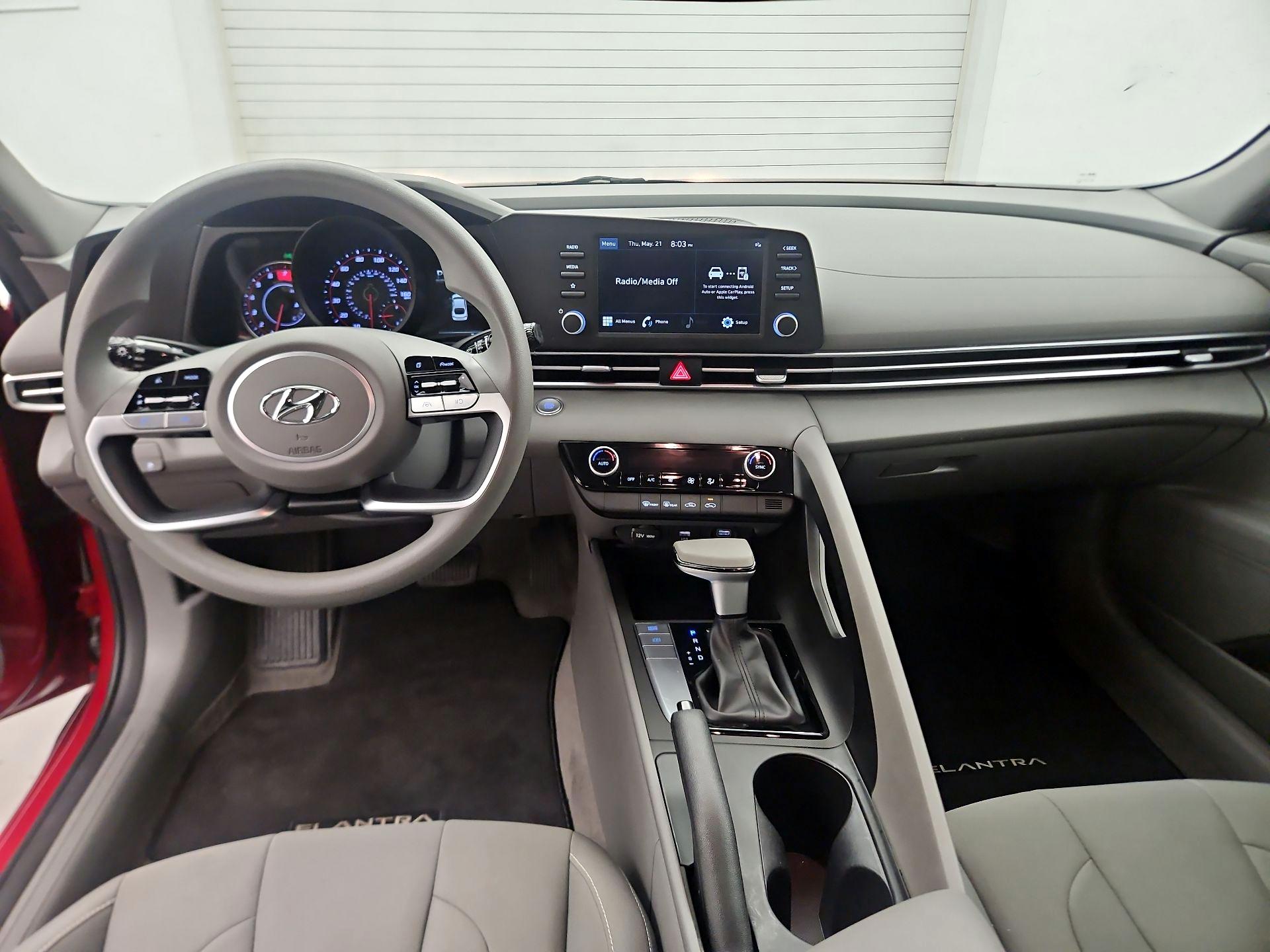 Thumbnail: 2023 Hyundai Elantra - 8