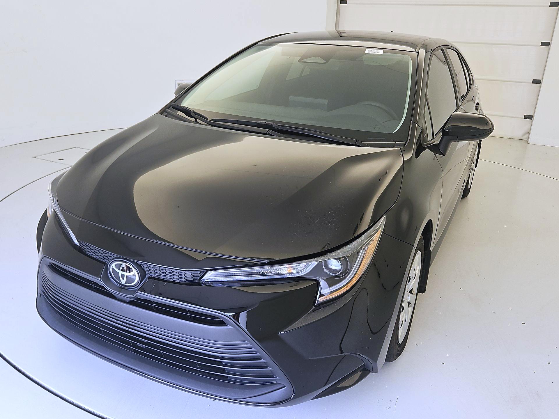 Thumbnail: 2025 Toyota Corolla - 3