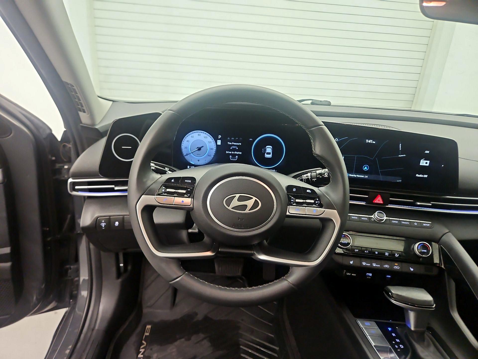 Thumbnail: 2024 Hyundai Elantra - 10