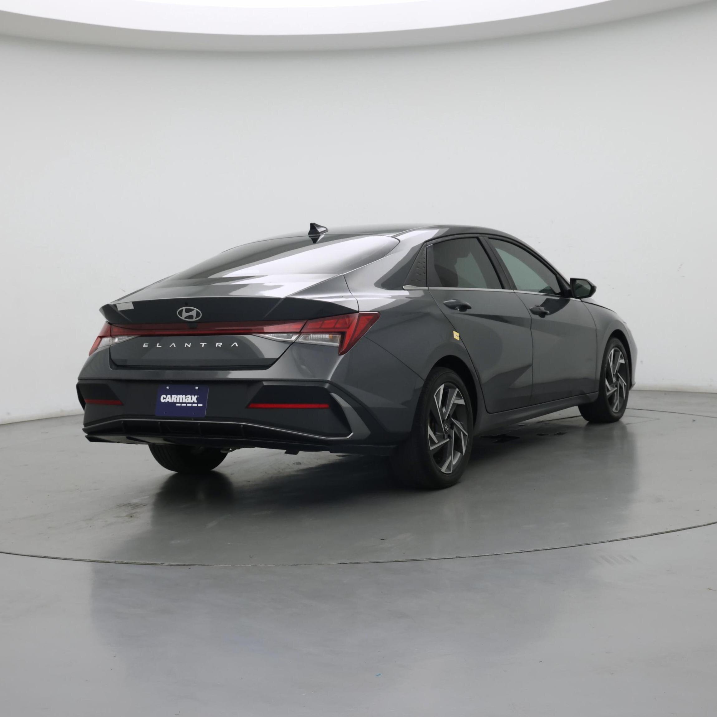 Thumbnail: 2024 Hyundai Elantra - 8