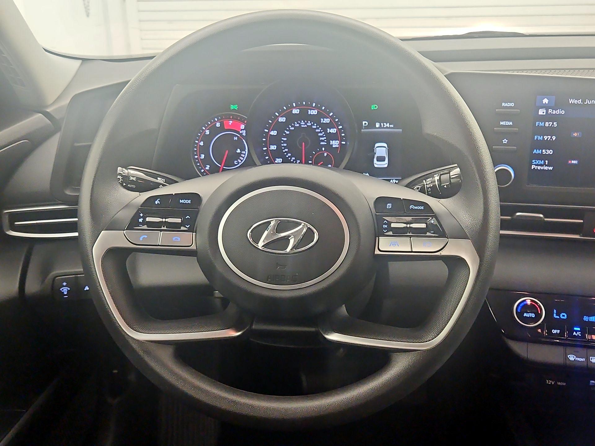 Thumbnail: 2023 Hyundai Elantra - 10