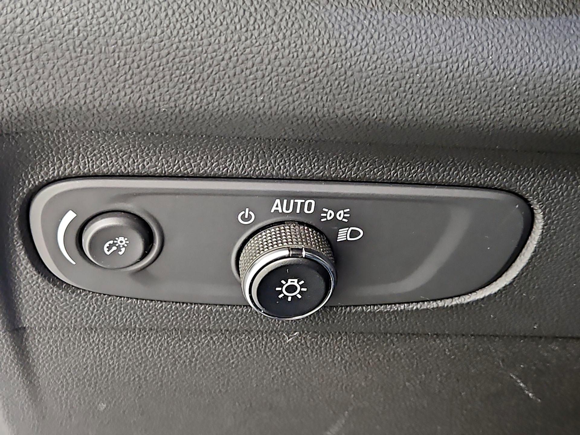 Thumbnail: 2023 Buick Envision - 11