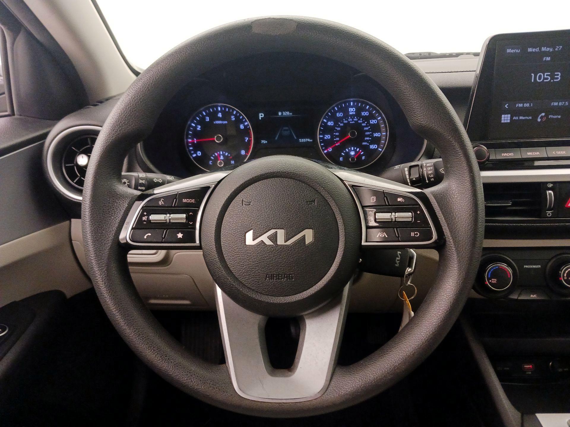Thumbnail: 2022 Kia Forte - 10
