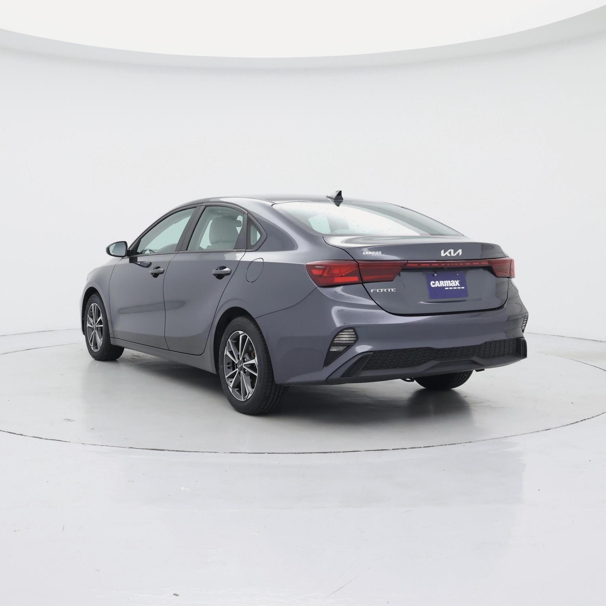 Thumbnail: 2022 Kia Forte - 2