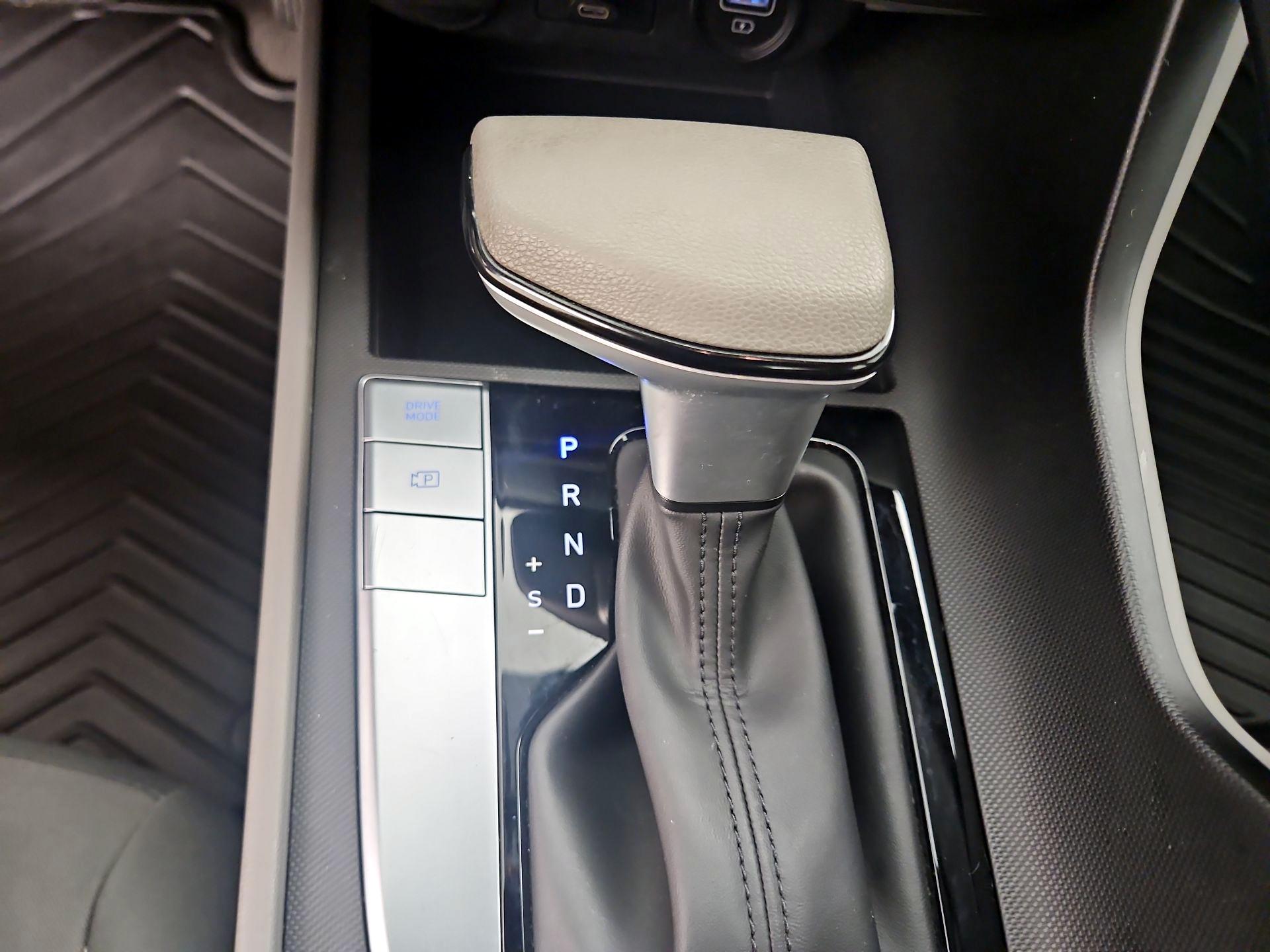 Thumbnail: 2023 Hyundai Elantra - 15