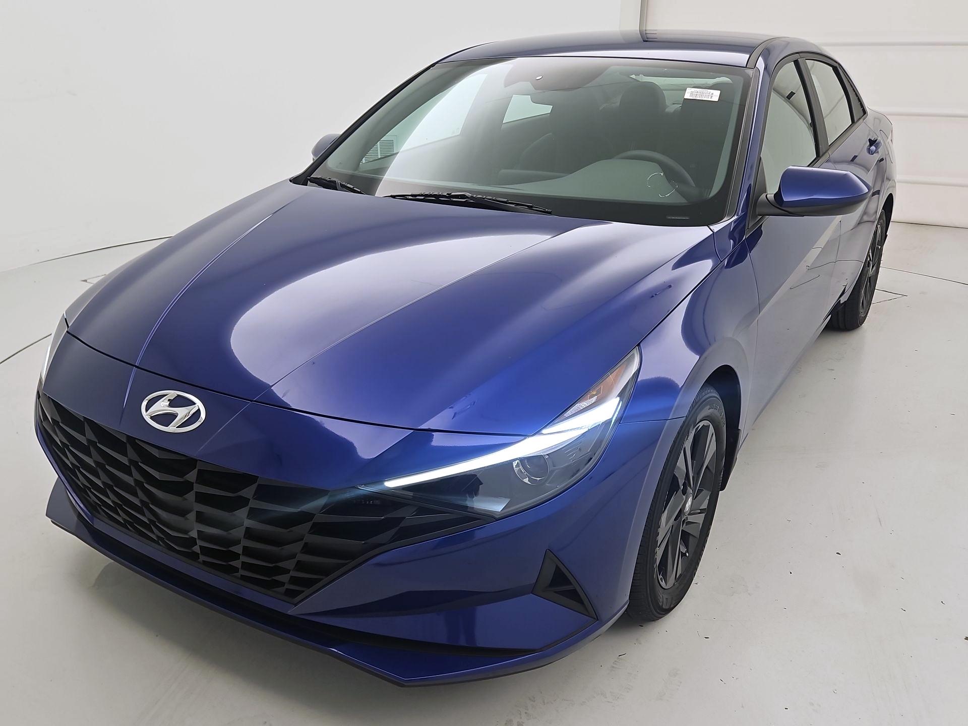 Thumbnail: 2023 Hyundai Elantra - 3