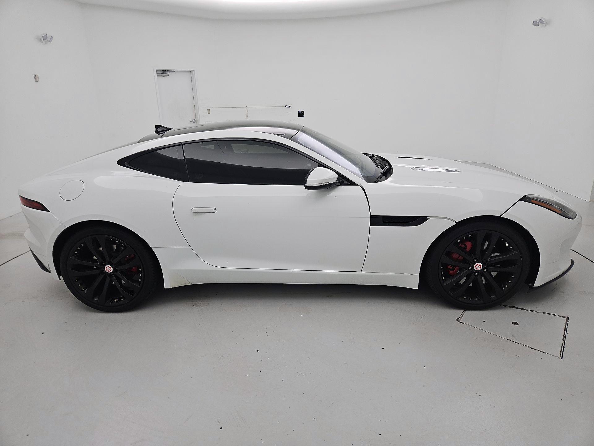 Thumbnail: 2020 Jaguar F-Type - 4