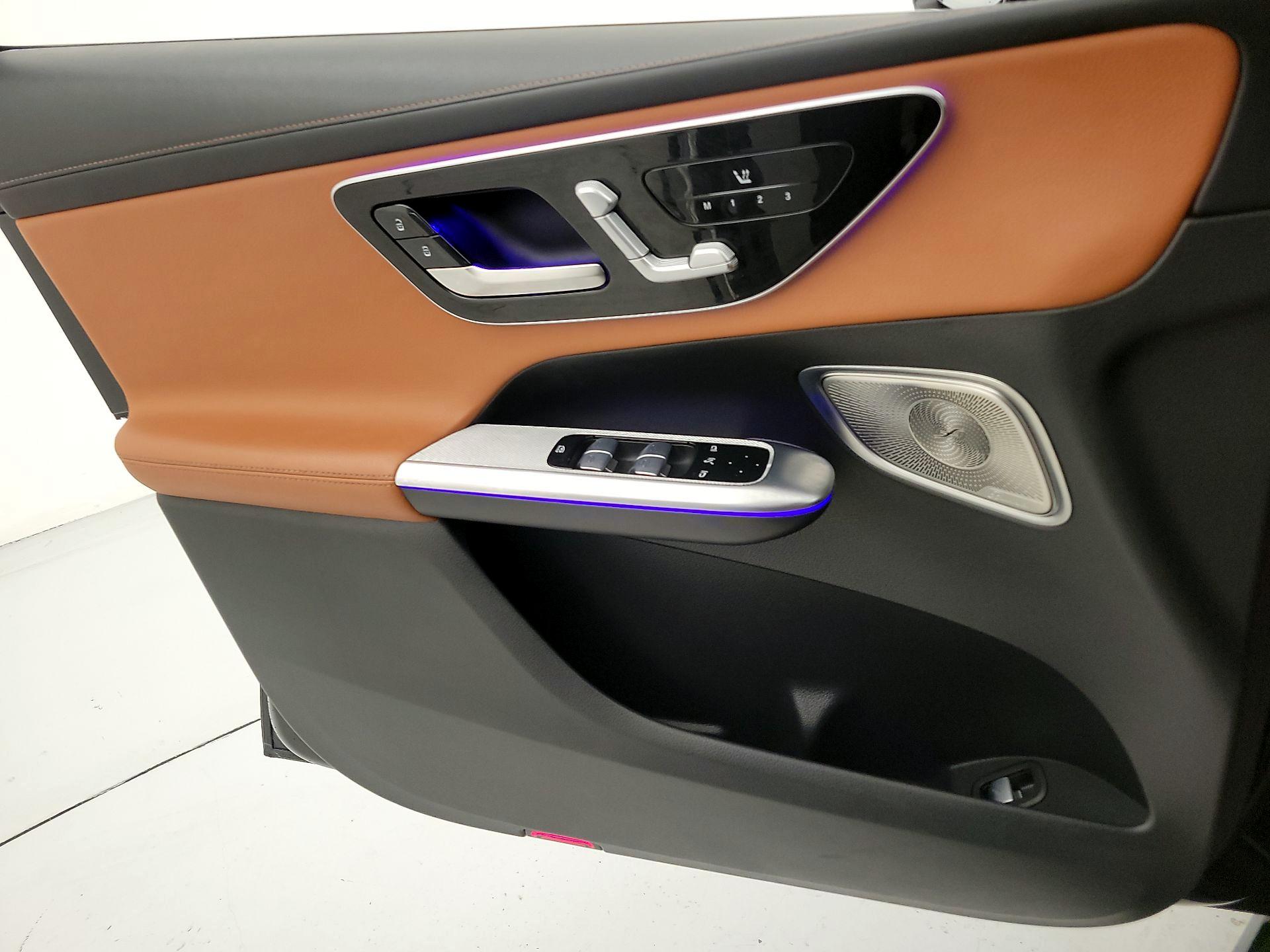 Thumbnail: 2023 Mercedes-Benz GLC - 12