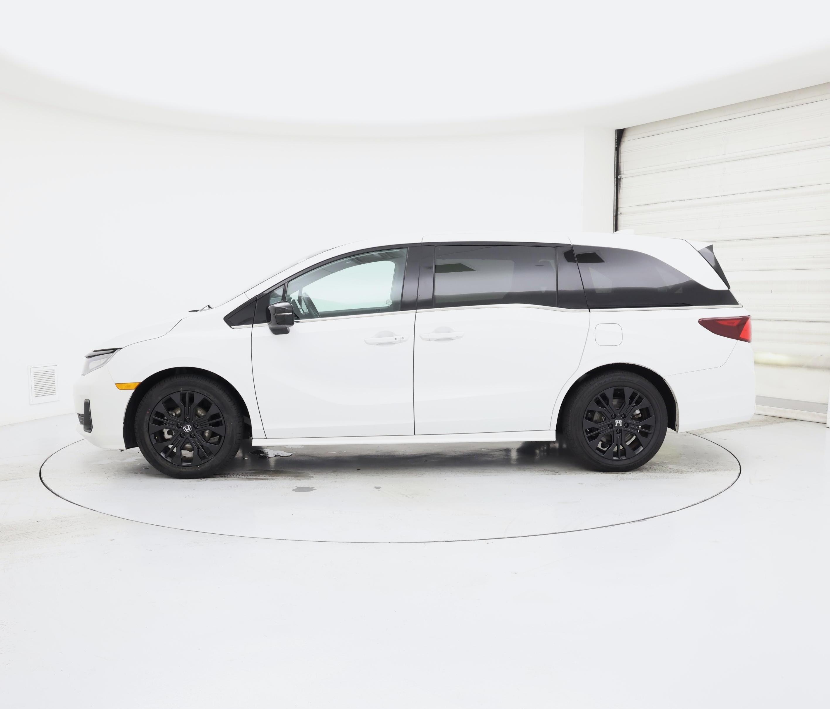 Thumbnail: 2025 Honda Odyssey - 3