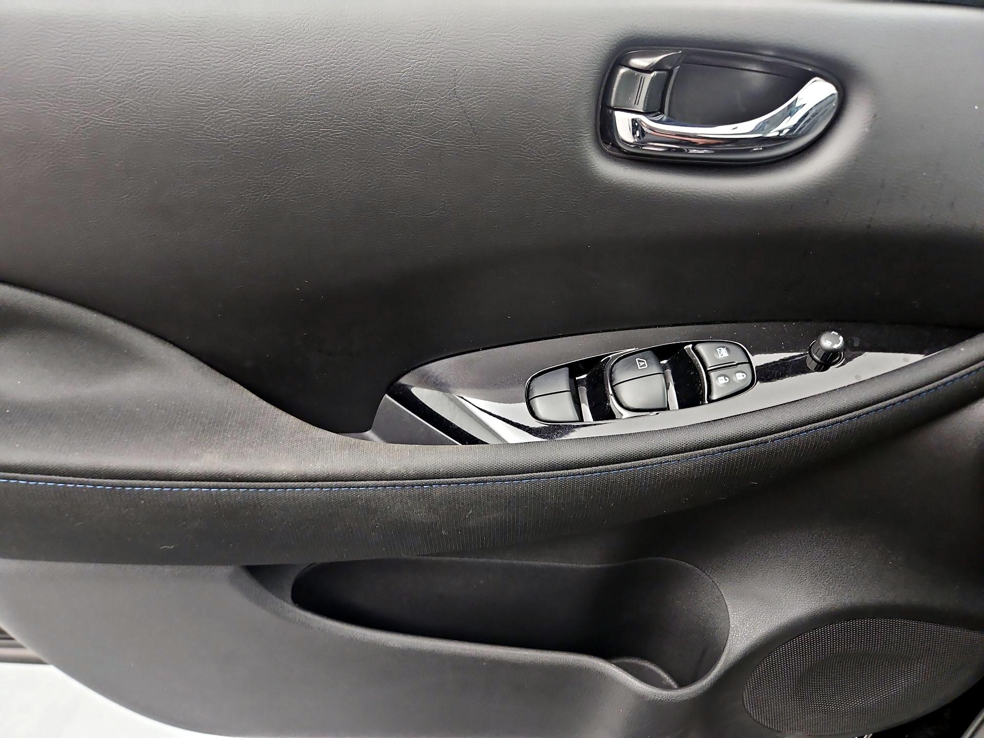 Thumbnail: 2024 Nissan Leaf - 10