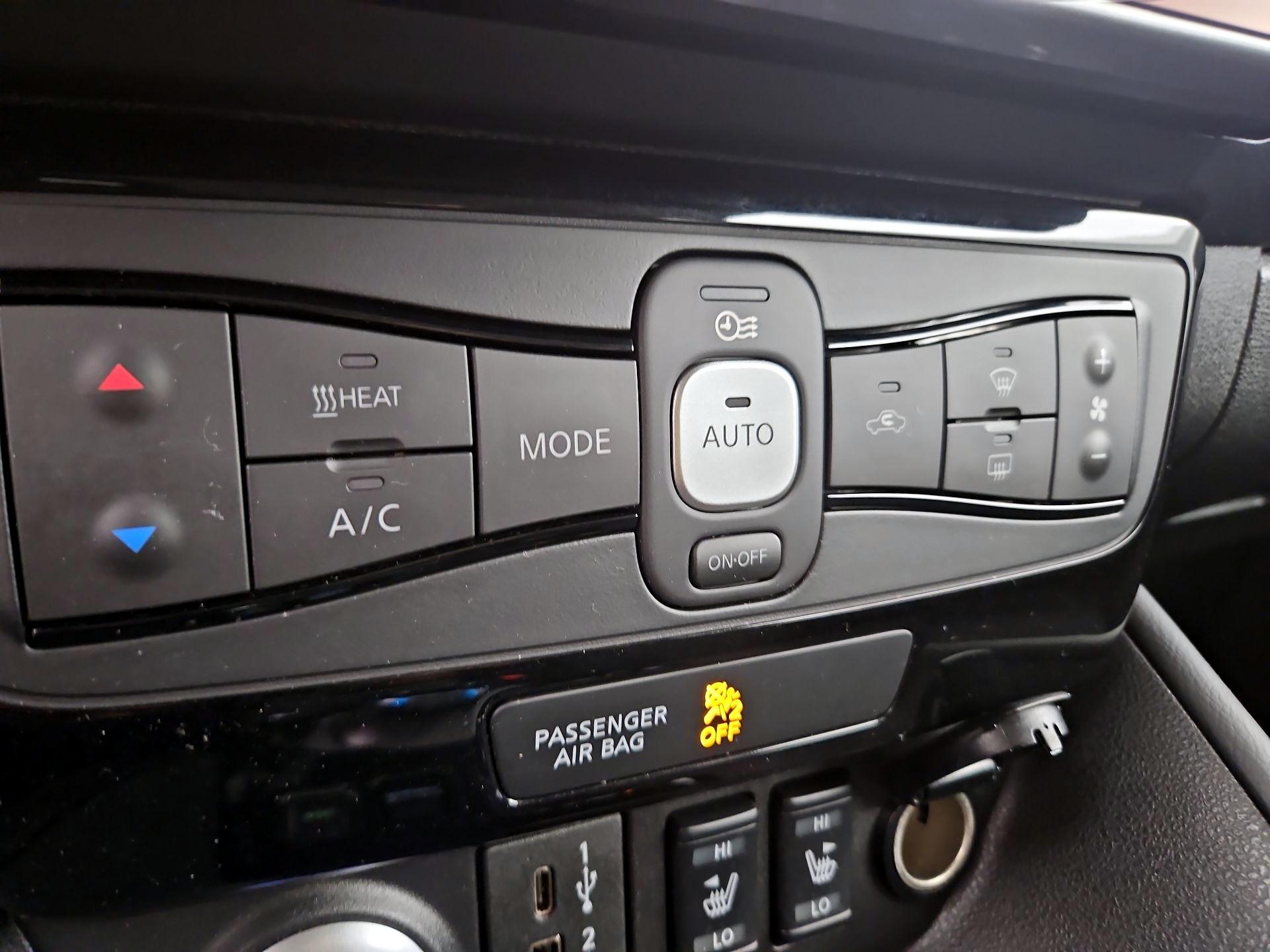 Thumbnail: 2024 Nissan Leaf - 14