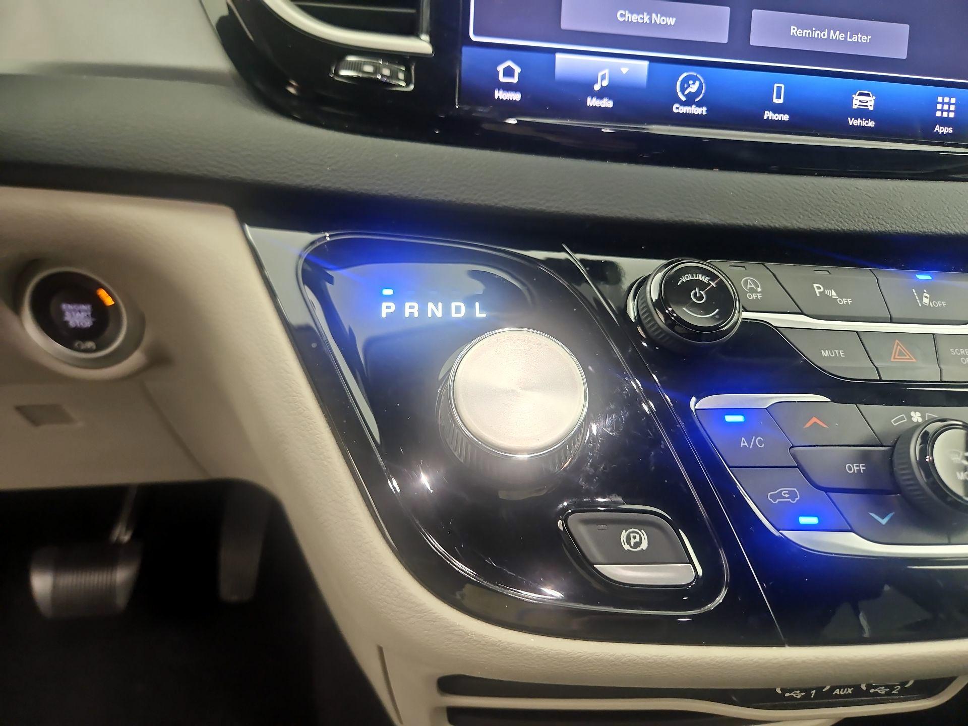Thumbnail: 2023 Chrysler Pacifica - 15