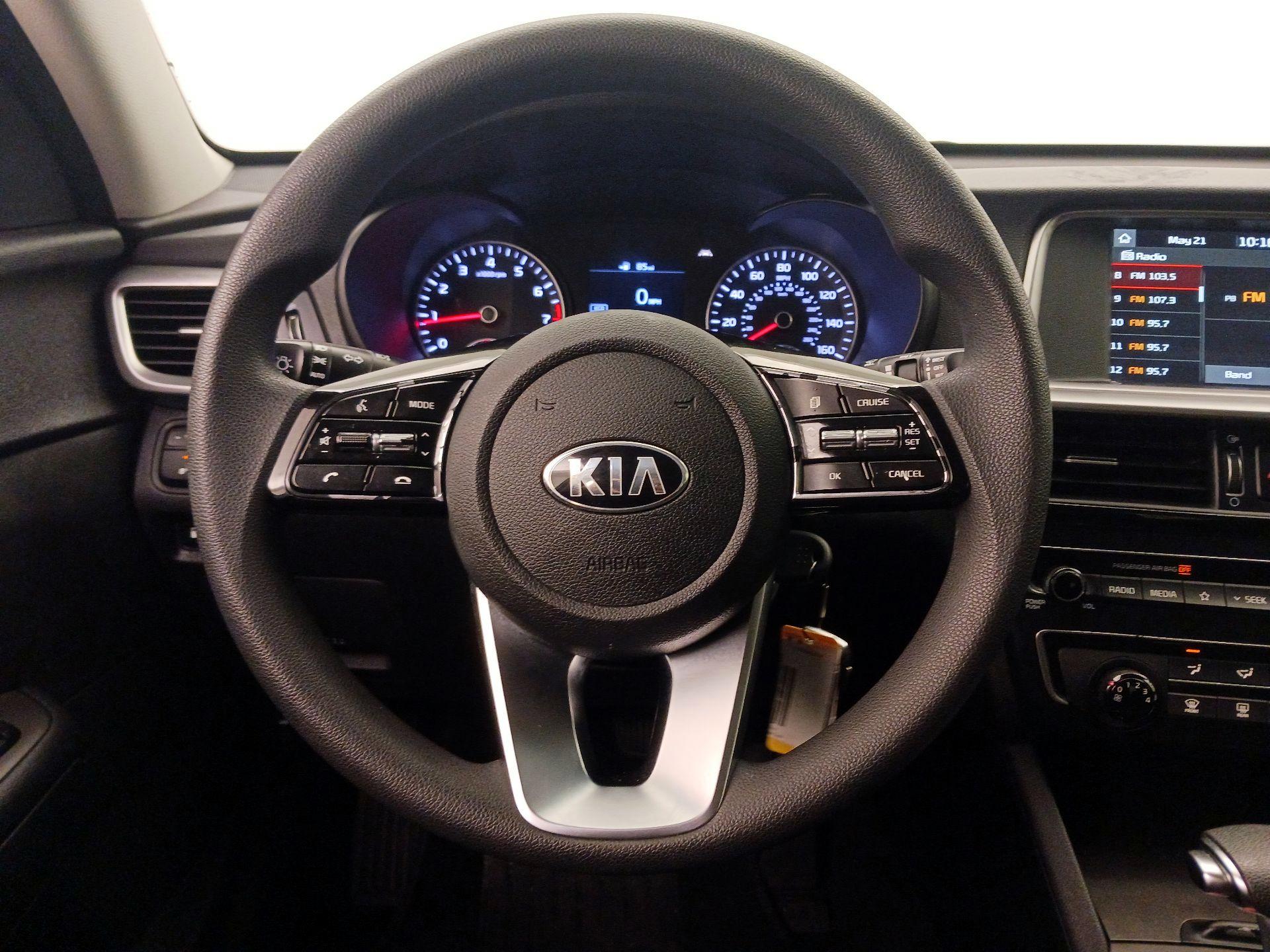 Thumbnail: 2020 Kia Optima - 10