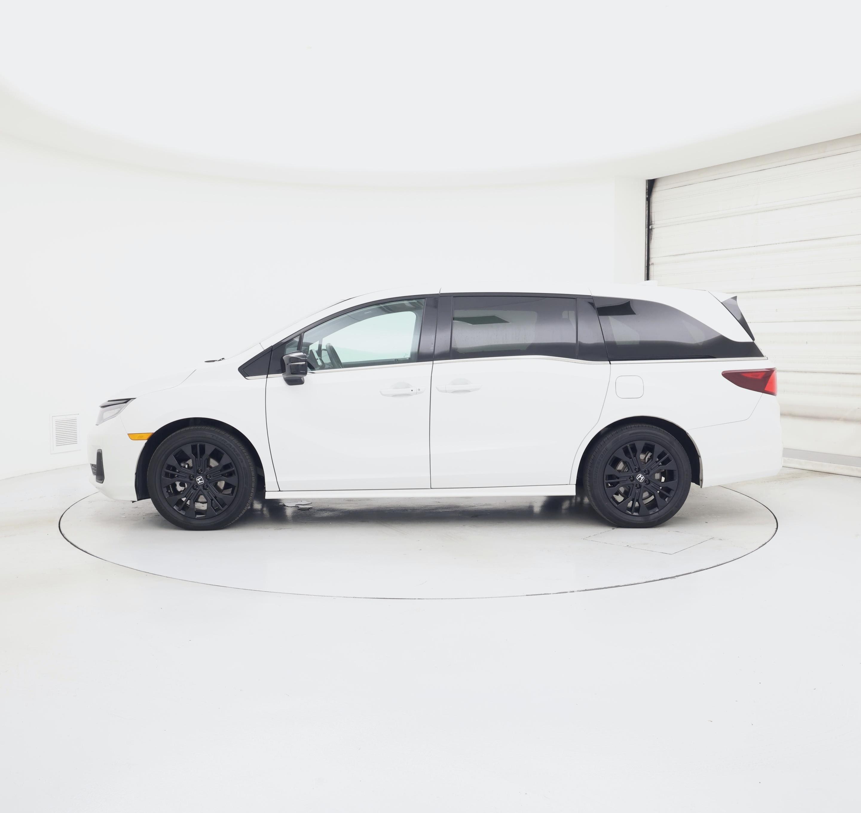 Thumbnail: 2025 Honda Odyssey - 3