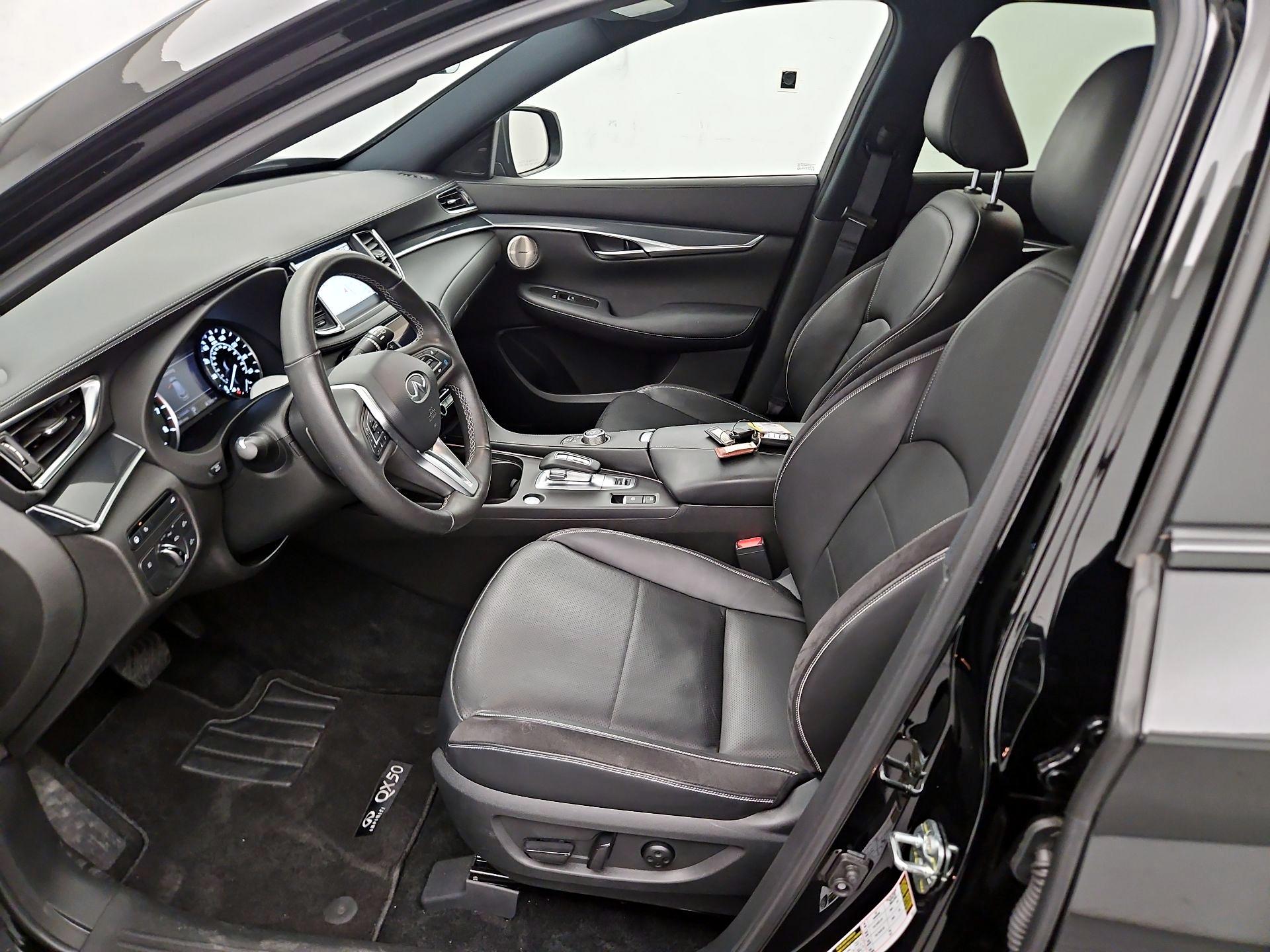 Thumbnail: 2023 INFINITI QX50 - 11