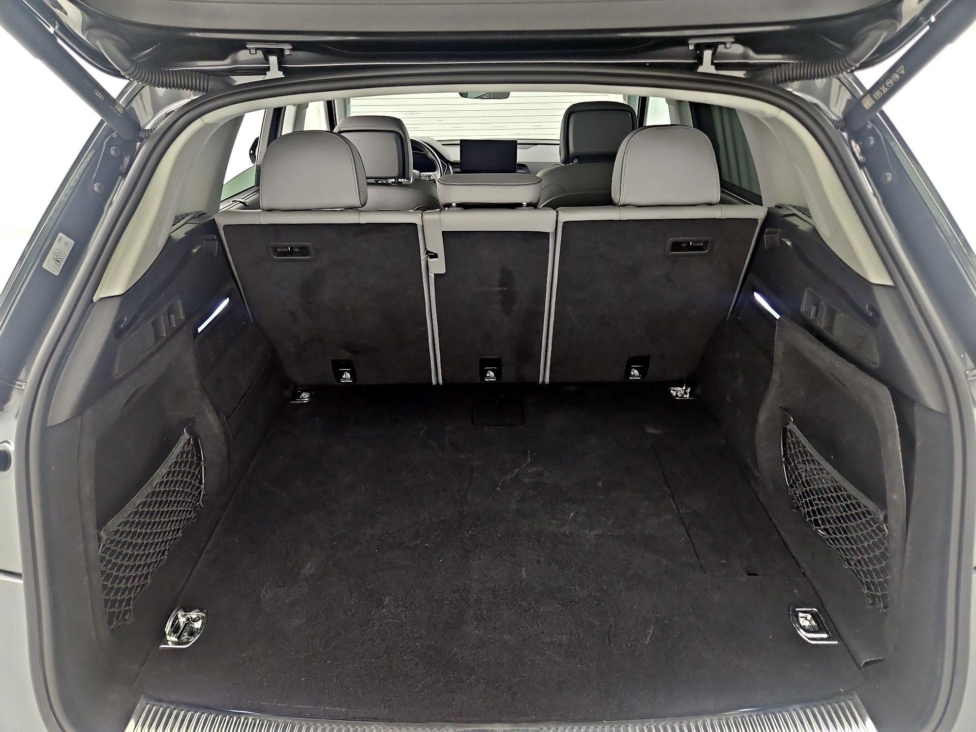 Thumbnail: 2022 Audi Q5 - 20