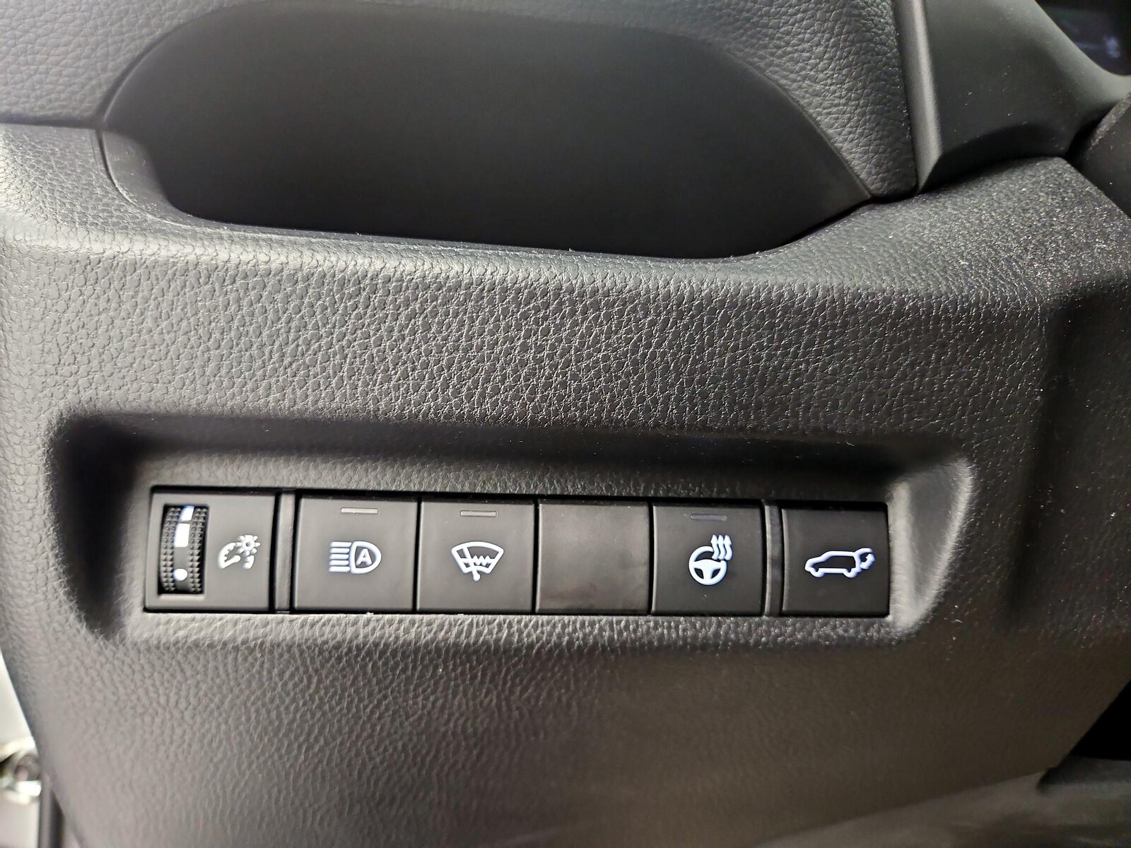 2021 Toyota RAV4 XLE, photo 12