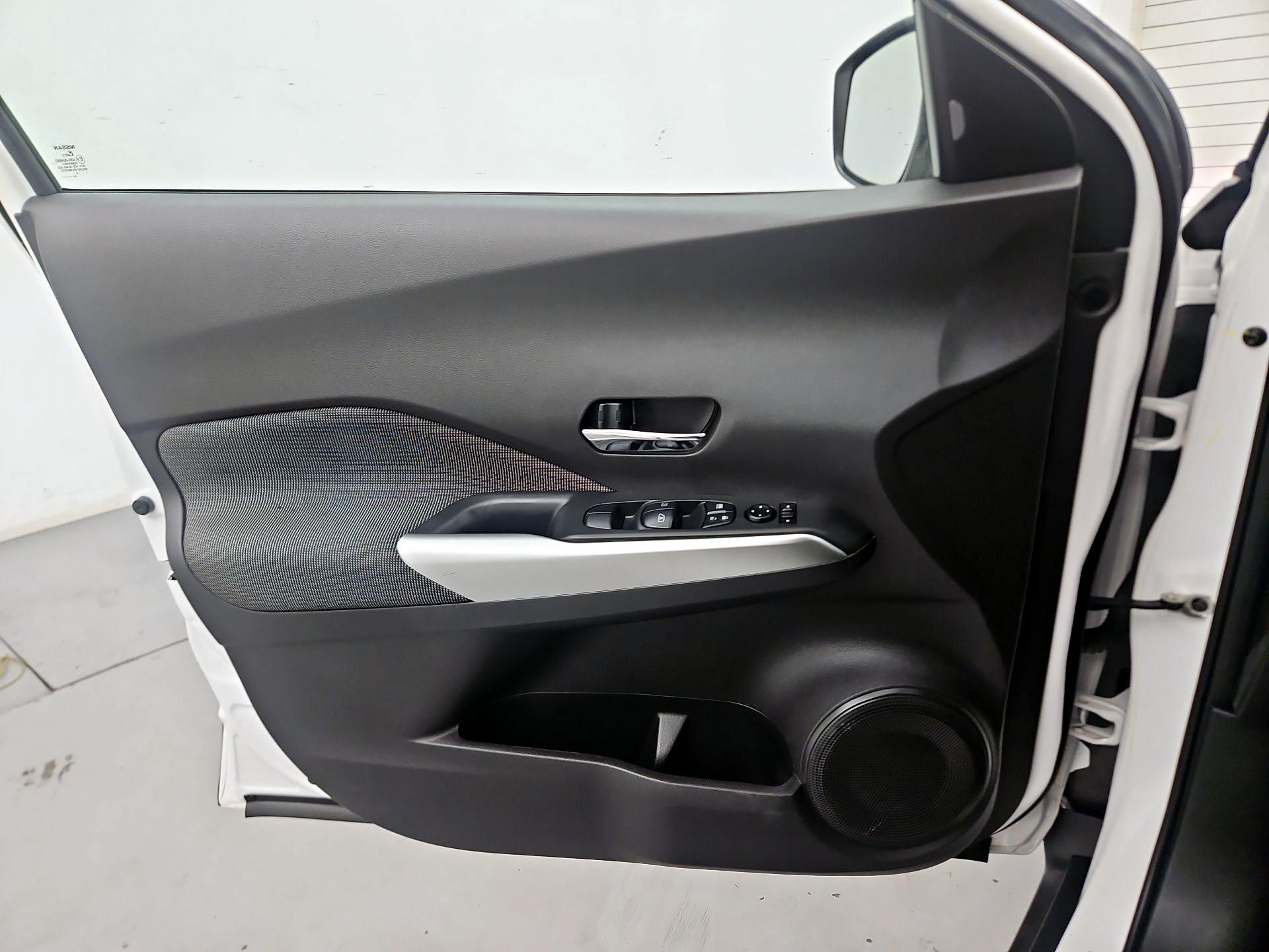 Thumbnail: 2020 Nissan Kicks - 10