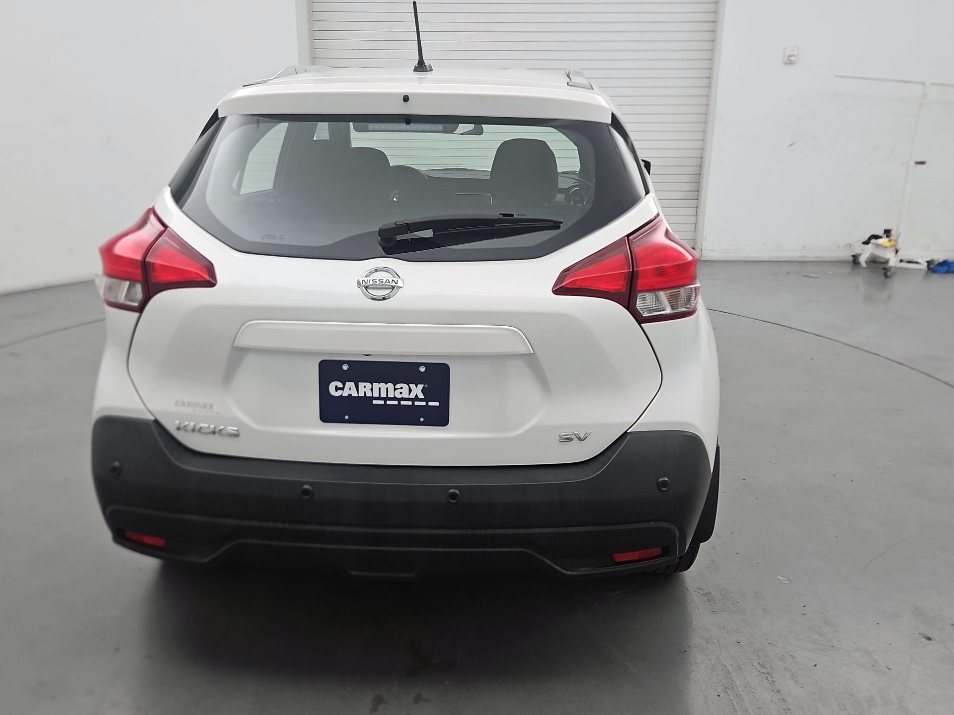 Thumbnail: 2020 Nissan Kicks - 6