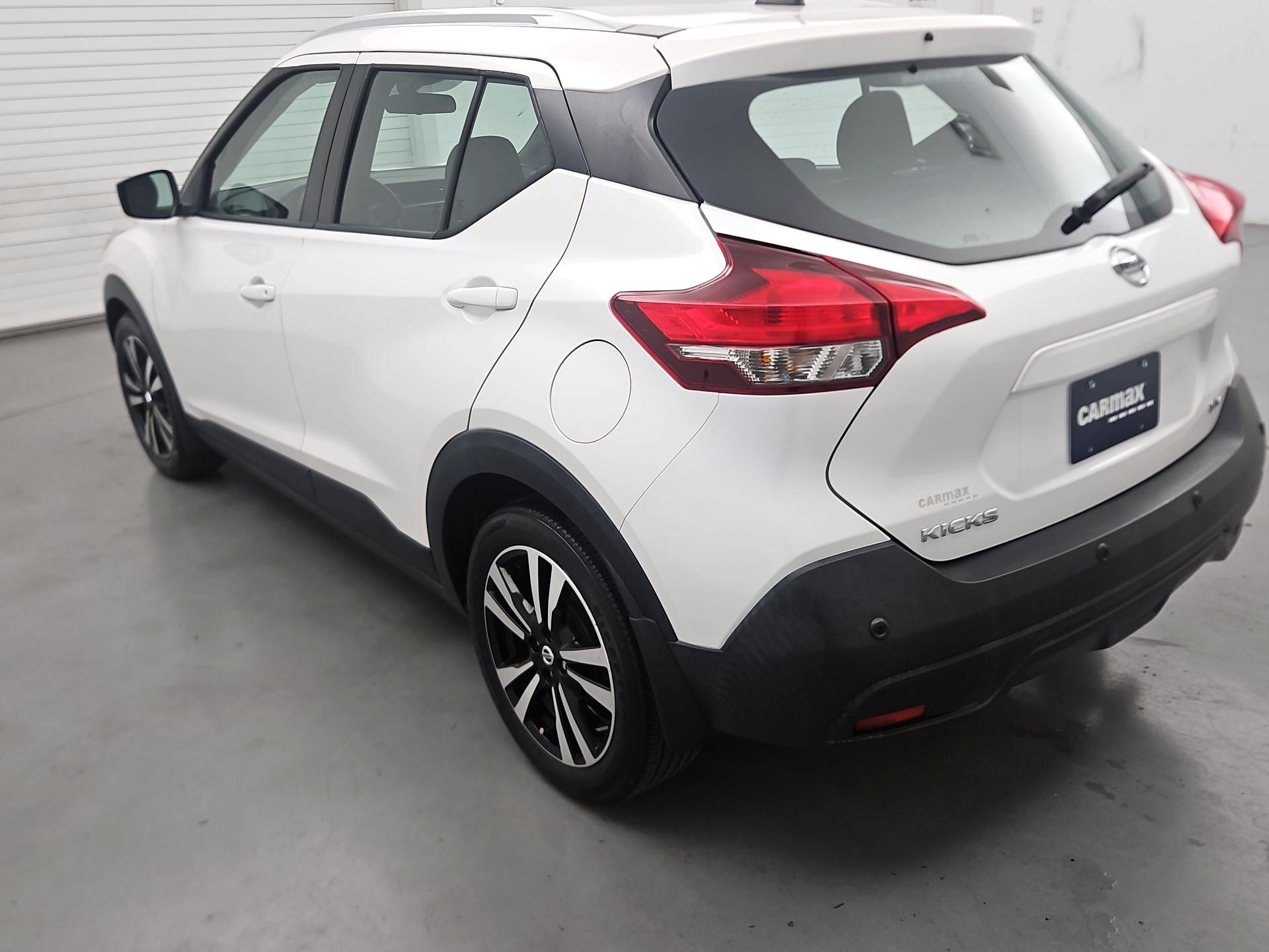 Thumbnail: 2020 Nissan Kicks - 7