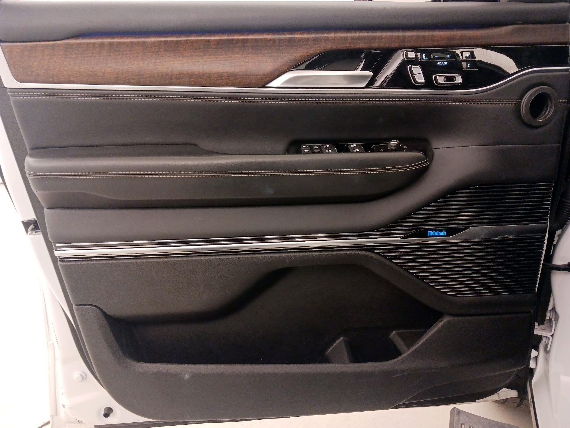 Thumbnail: 2023 Jeep Grand Wagoneer - 12