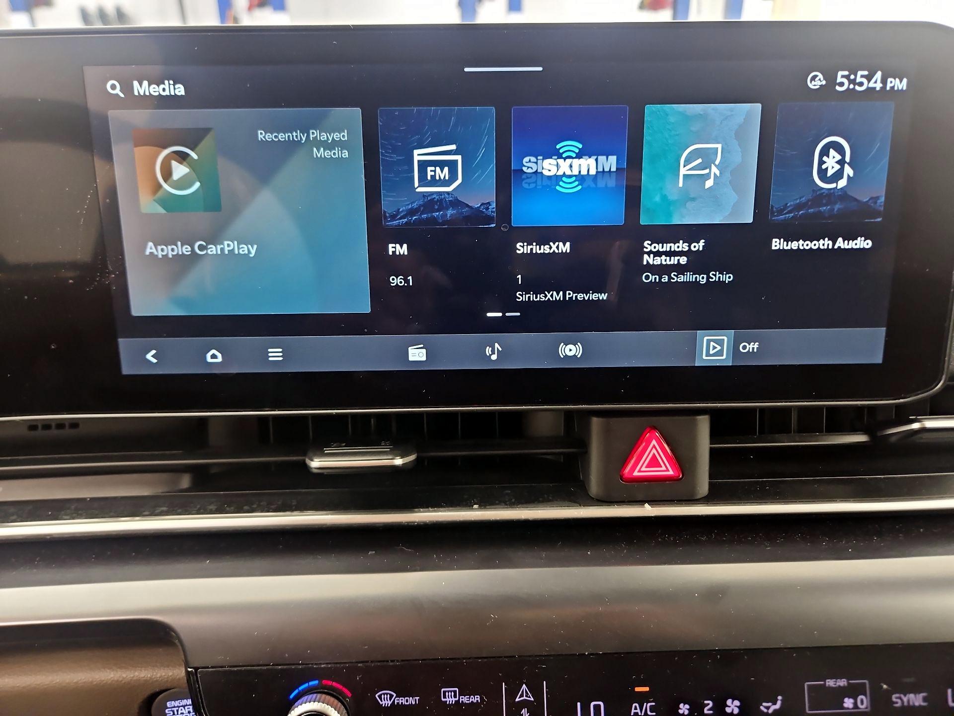 Thumbnail: 2025 Kia Carnival - 13
