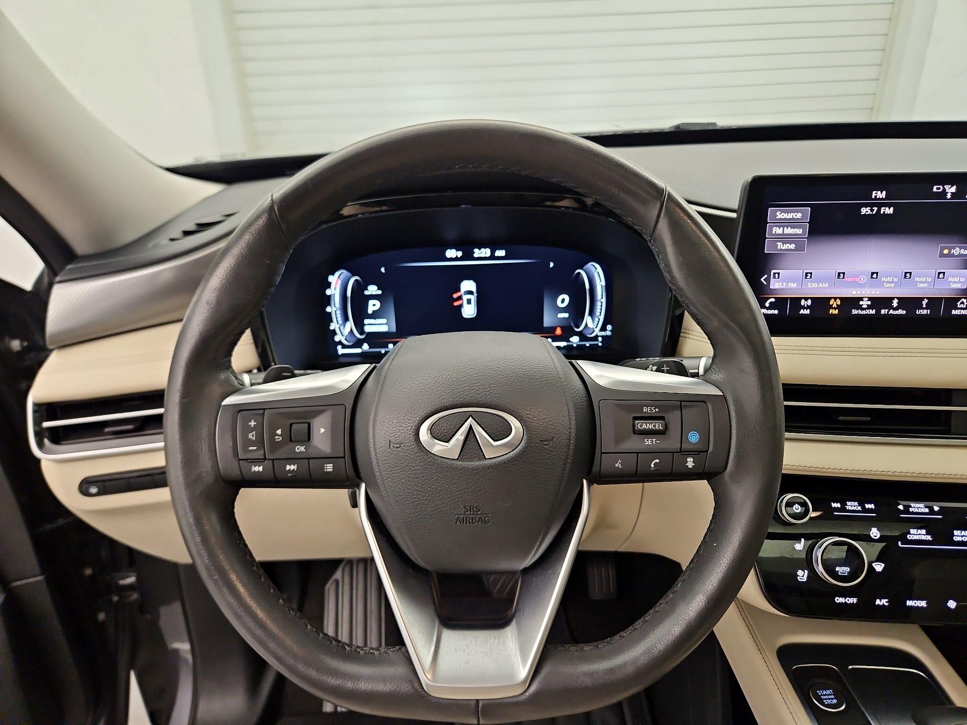Thumbnail: 2023 INFINITI QX60 - 10
