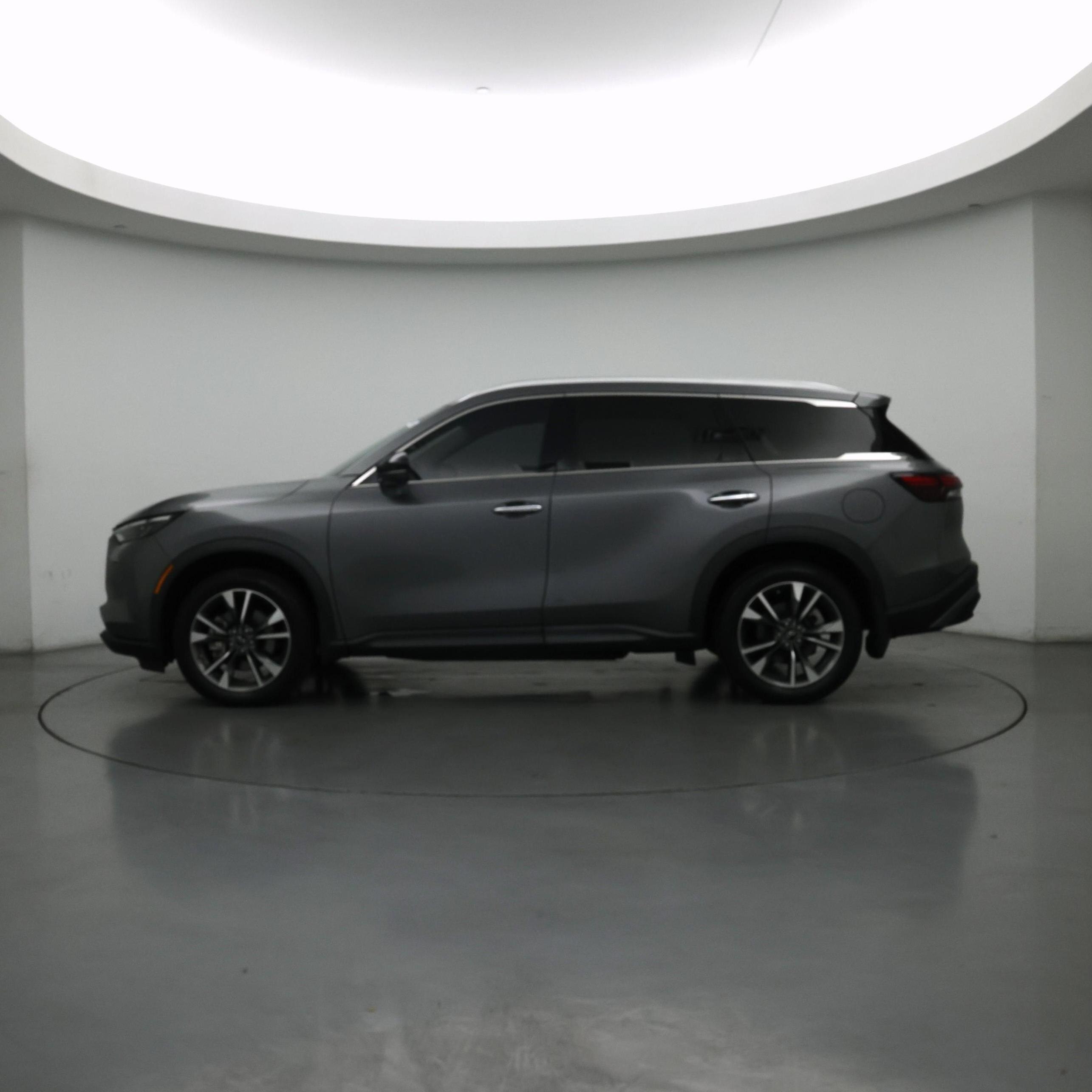 Thumbnail: 2023 INFINITI QX60 - 3
