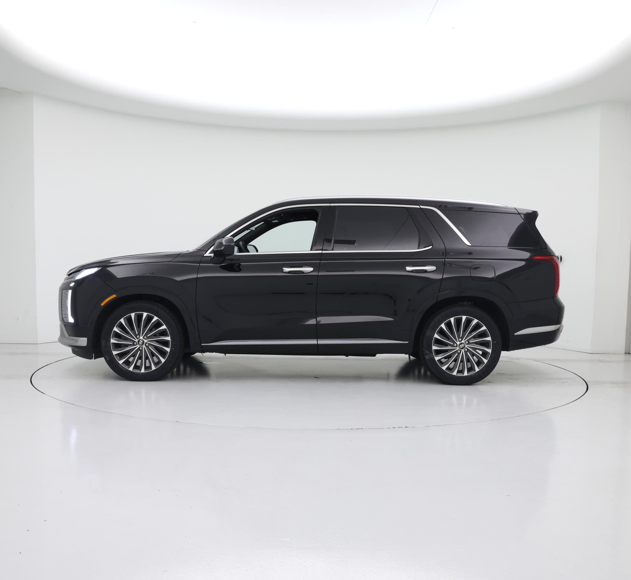 Thumbnail: 2023 Hyundai Palisade - 3