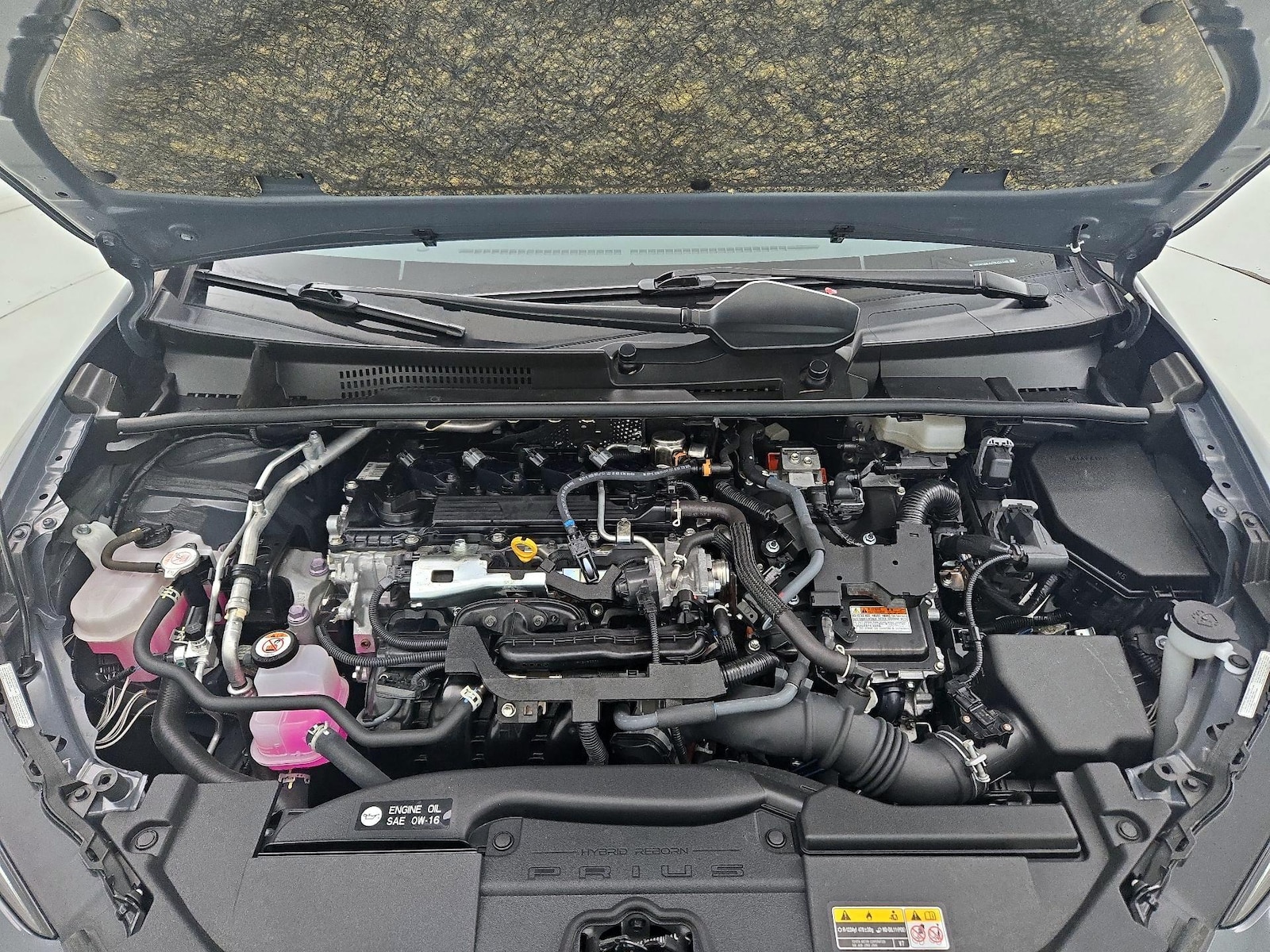 2023 Toyota Prius Limited - Photo 23