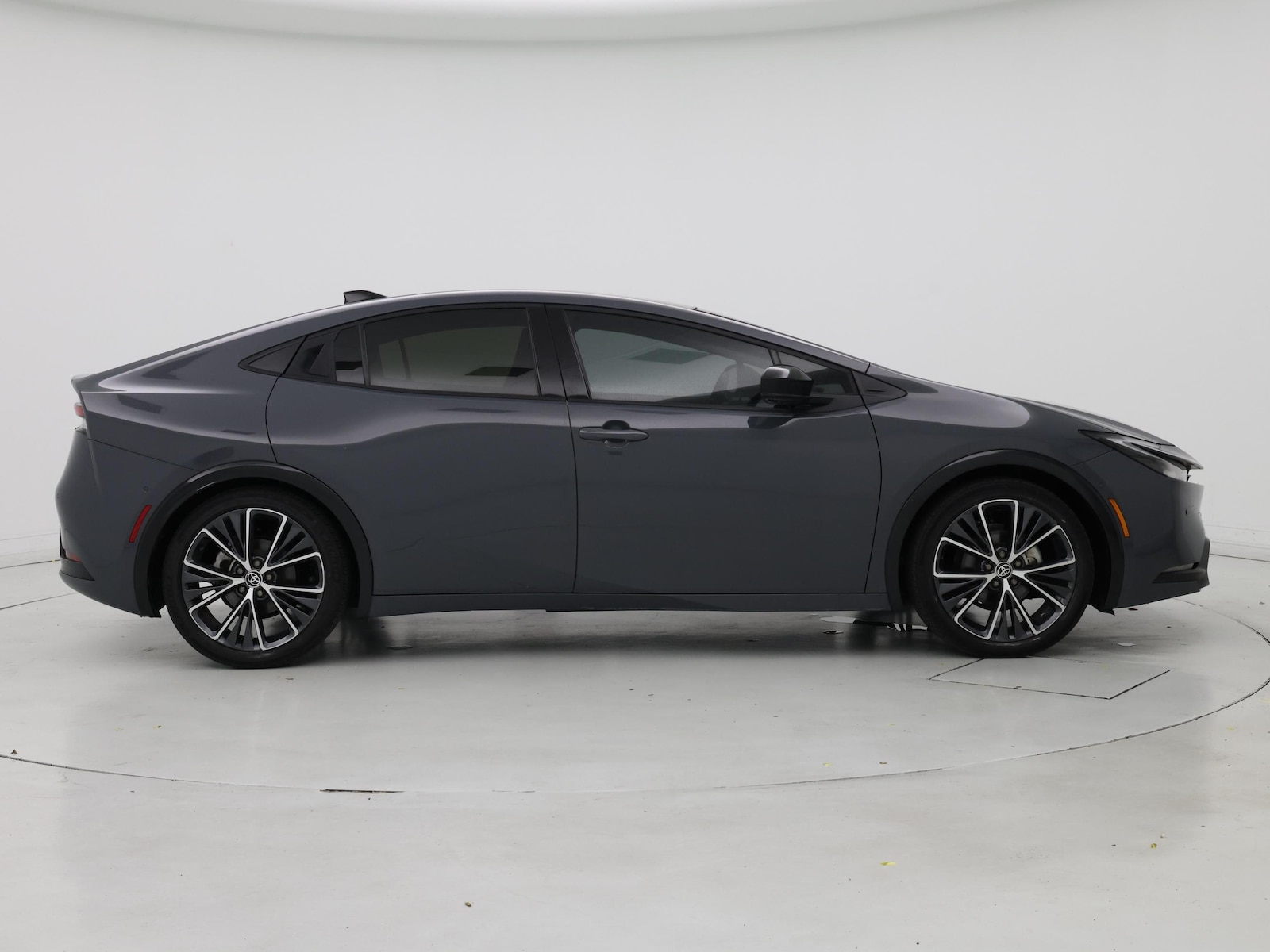 2023 Toyota Prius Limited - Photo 8