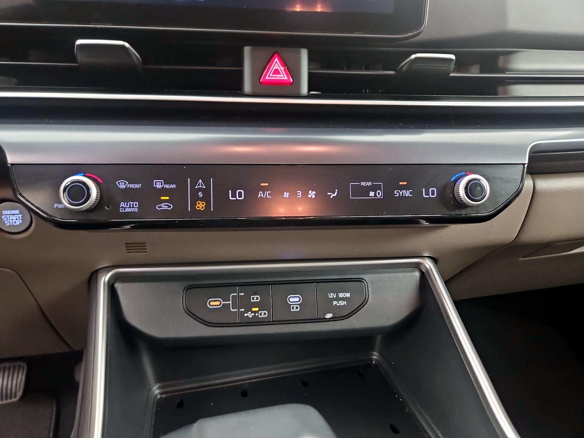 Thumbnail: 2025 Kia Carnival - 15