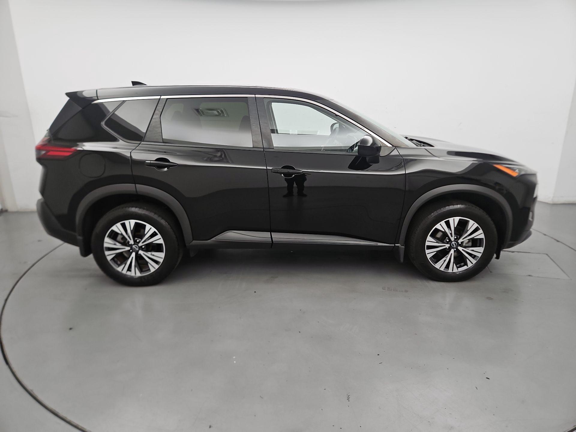 Thumbnail: 2023 Nissan Rogue - 4
