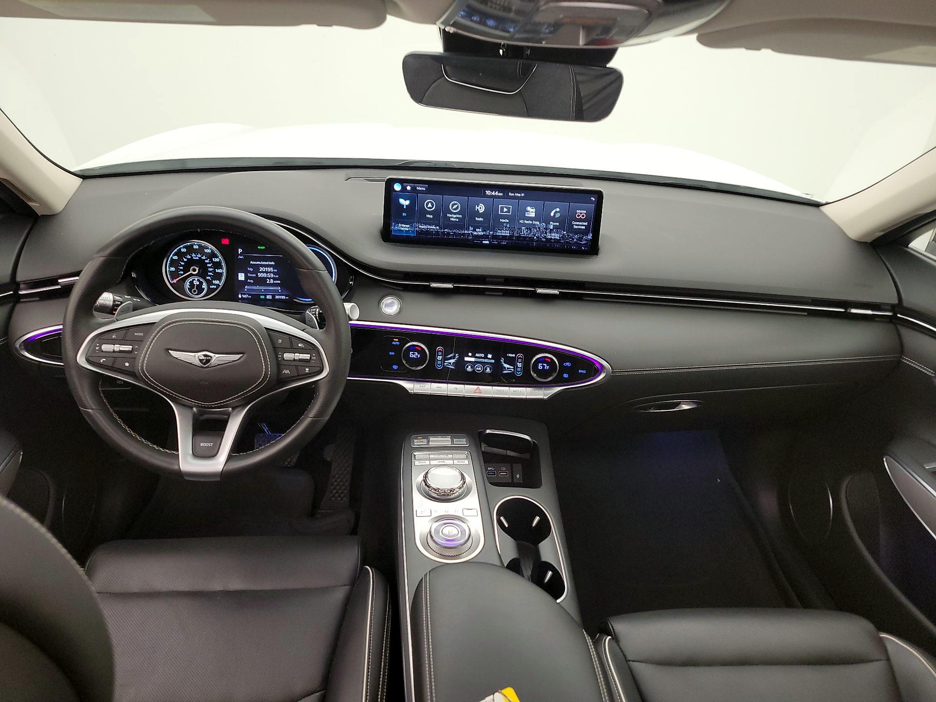 Thumbnail: 2024 Genesis GV70 - 9