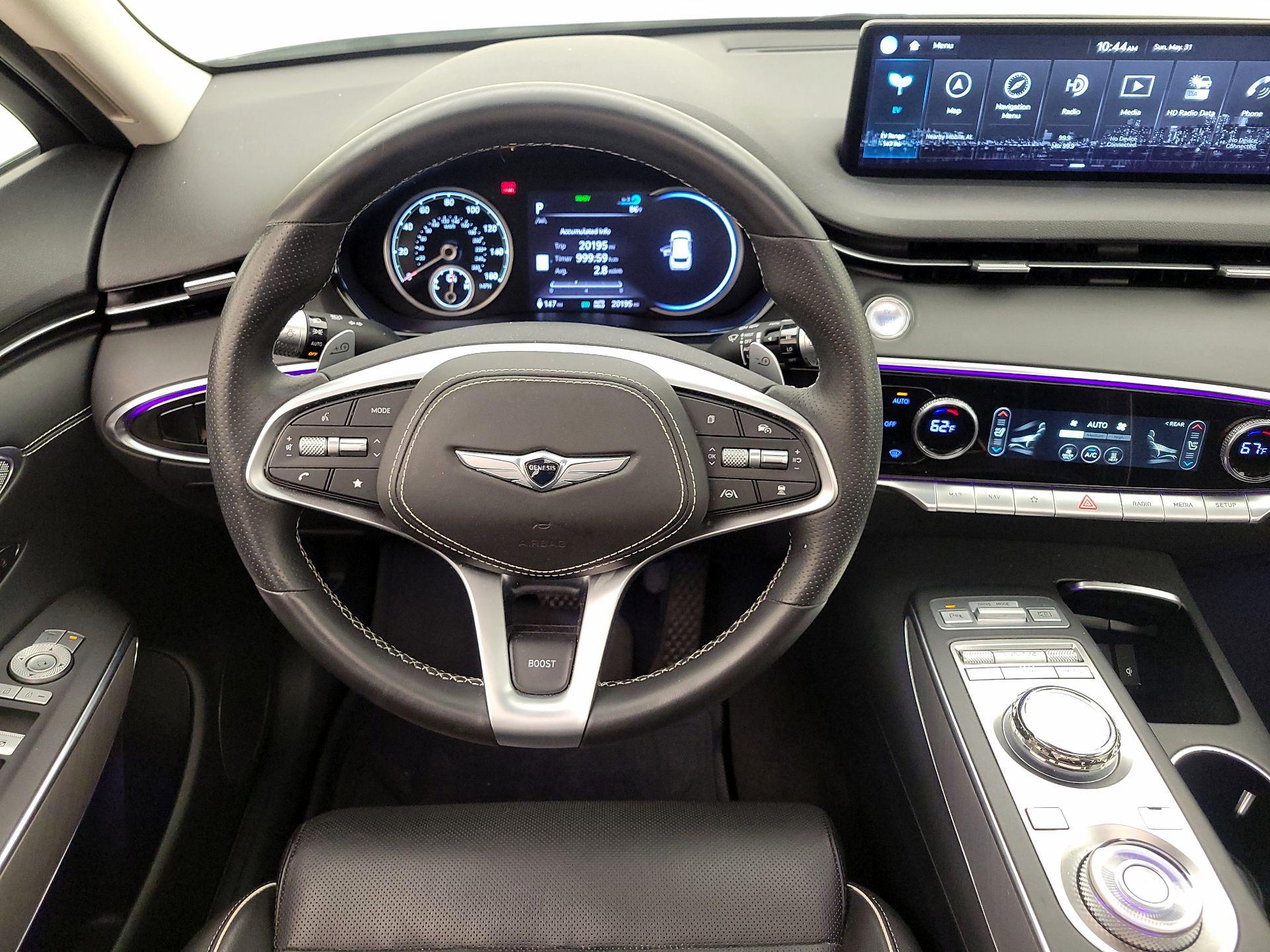 Thumbnail: 2024 Genesis GV70 - 10