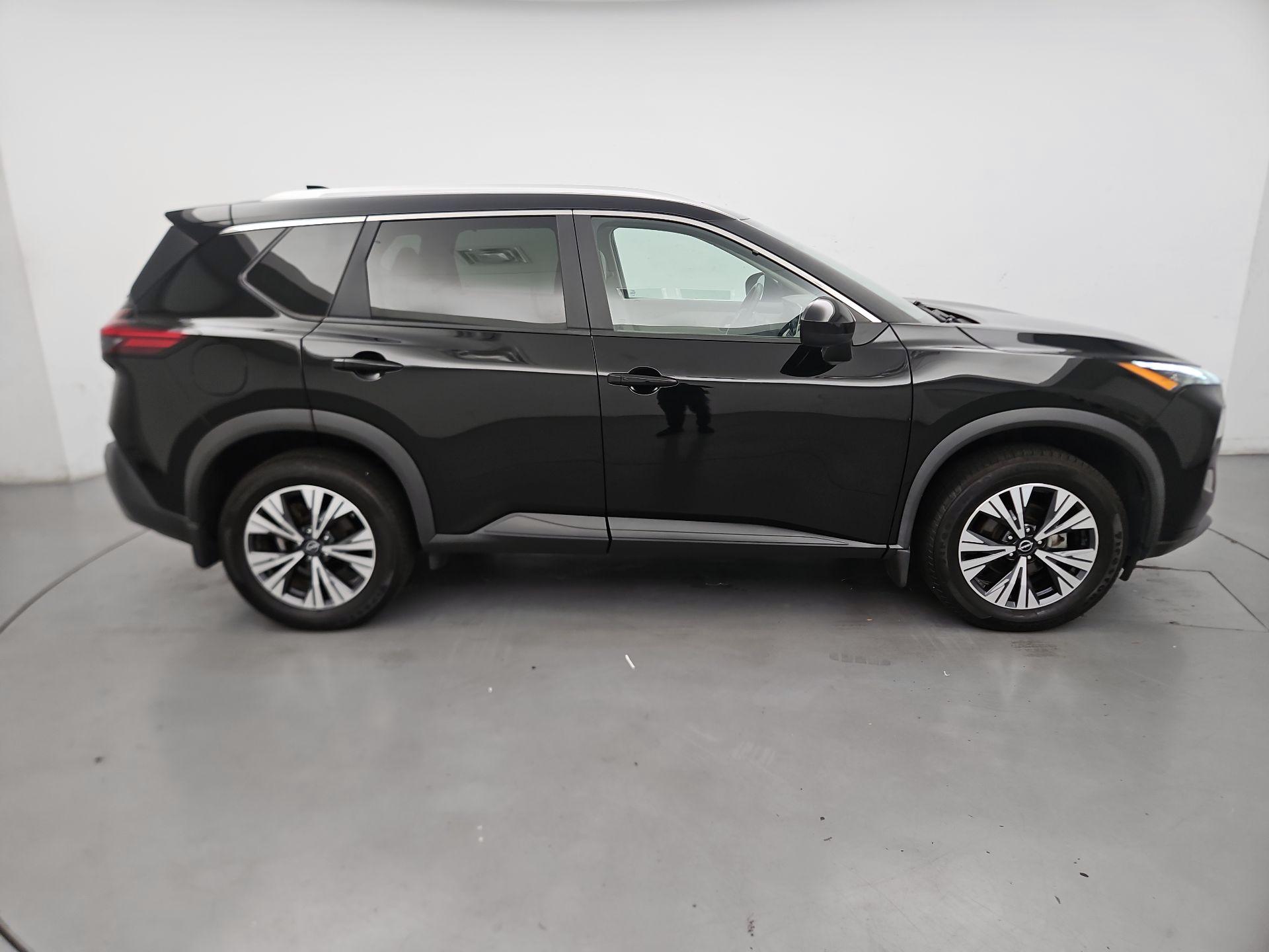 Thumbnail: 2023 Nissan Rogue - 4