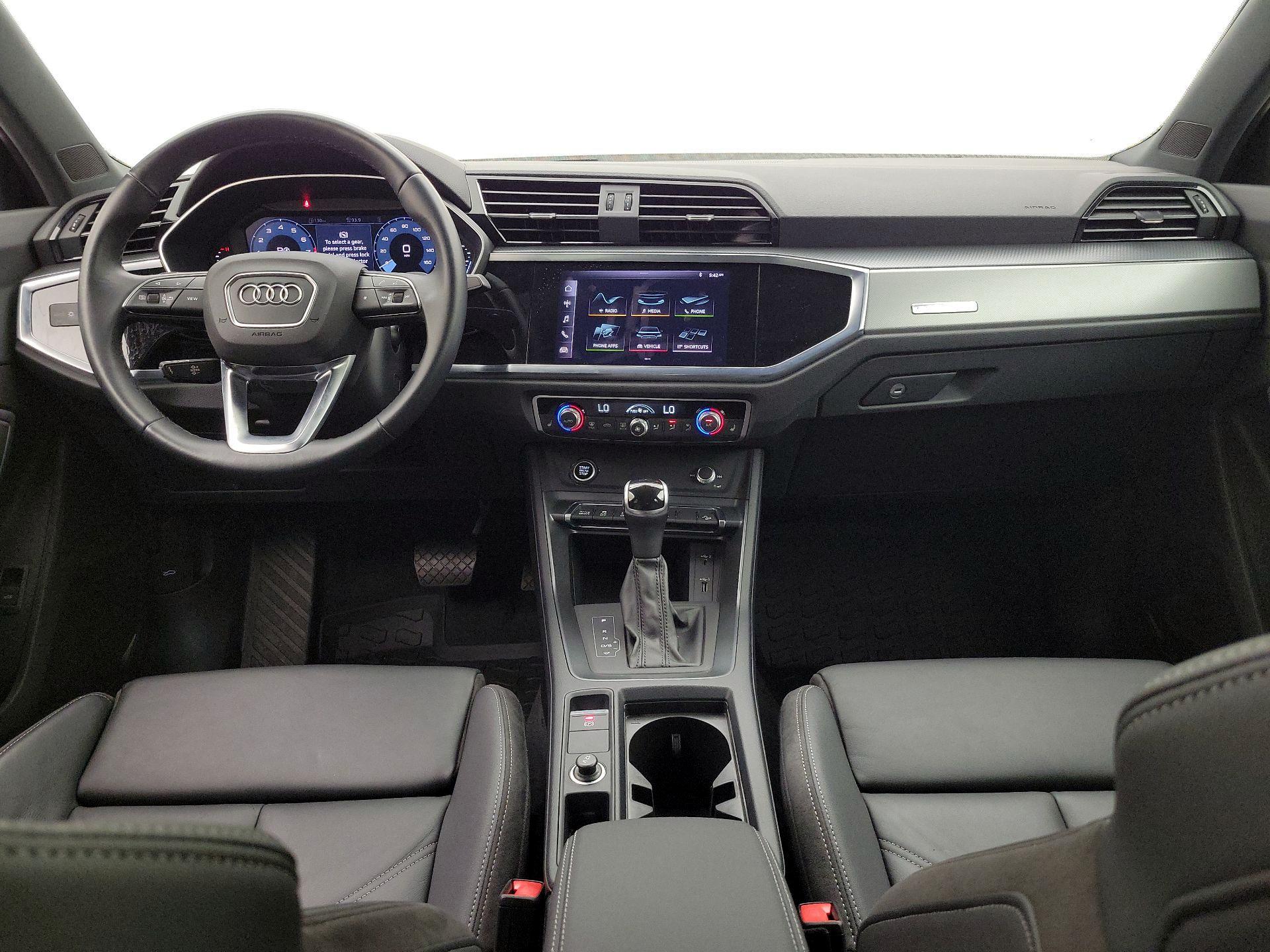 Thumbnail: 2021 Audi Q3 - 9