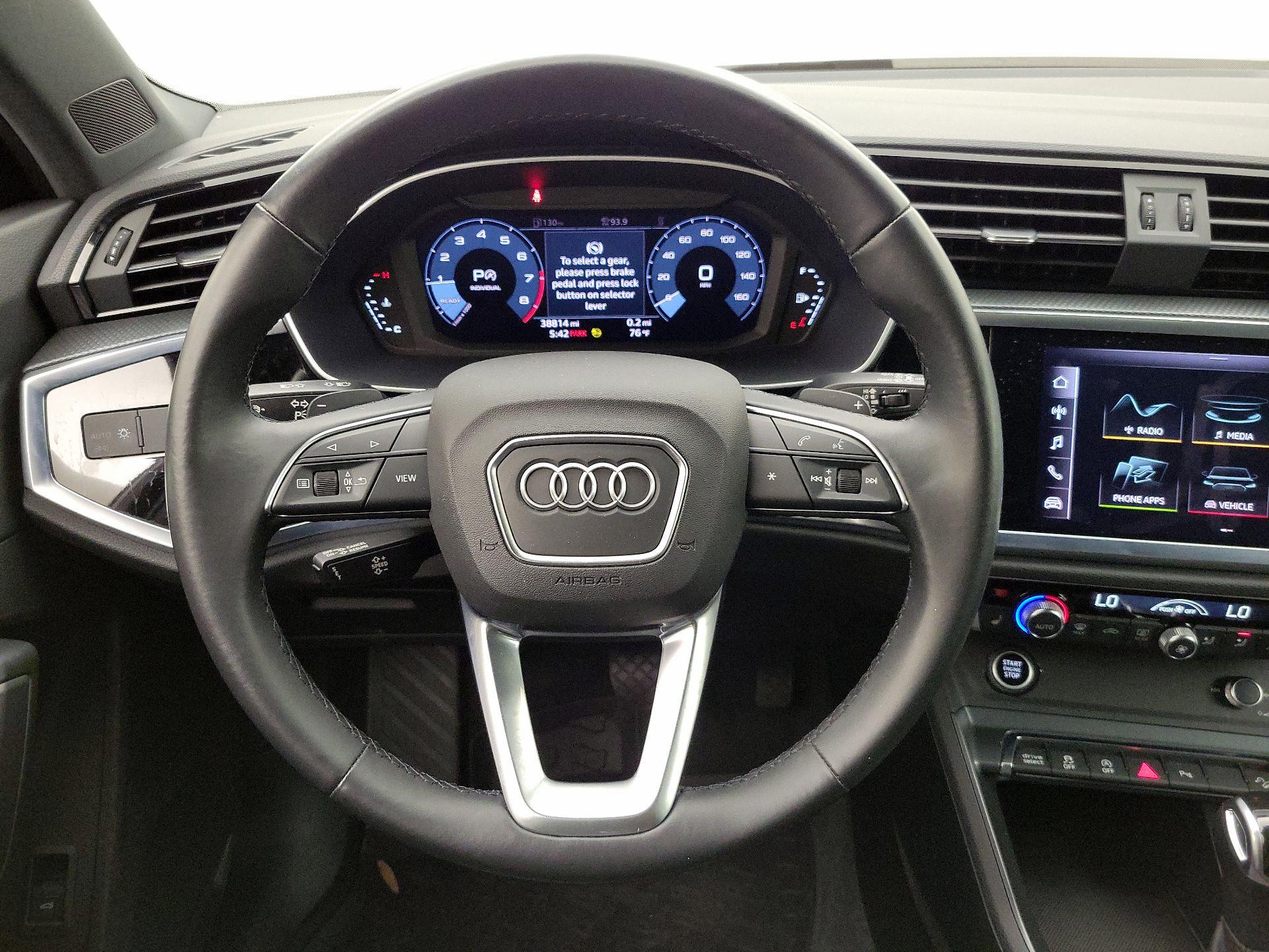 Thumbnail: 2021 Audi Q3 - 10