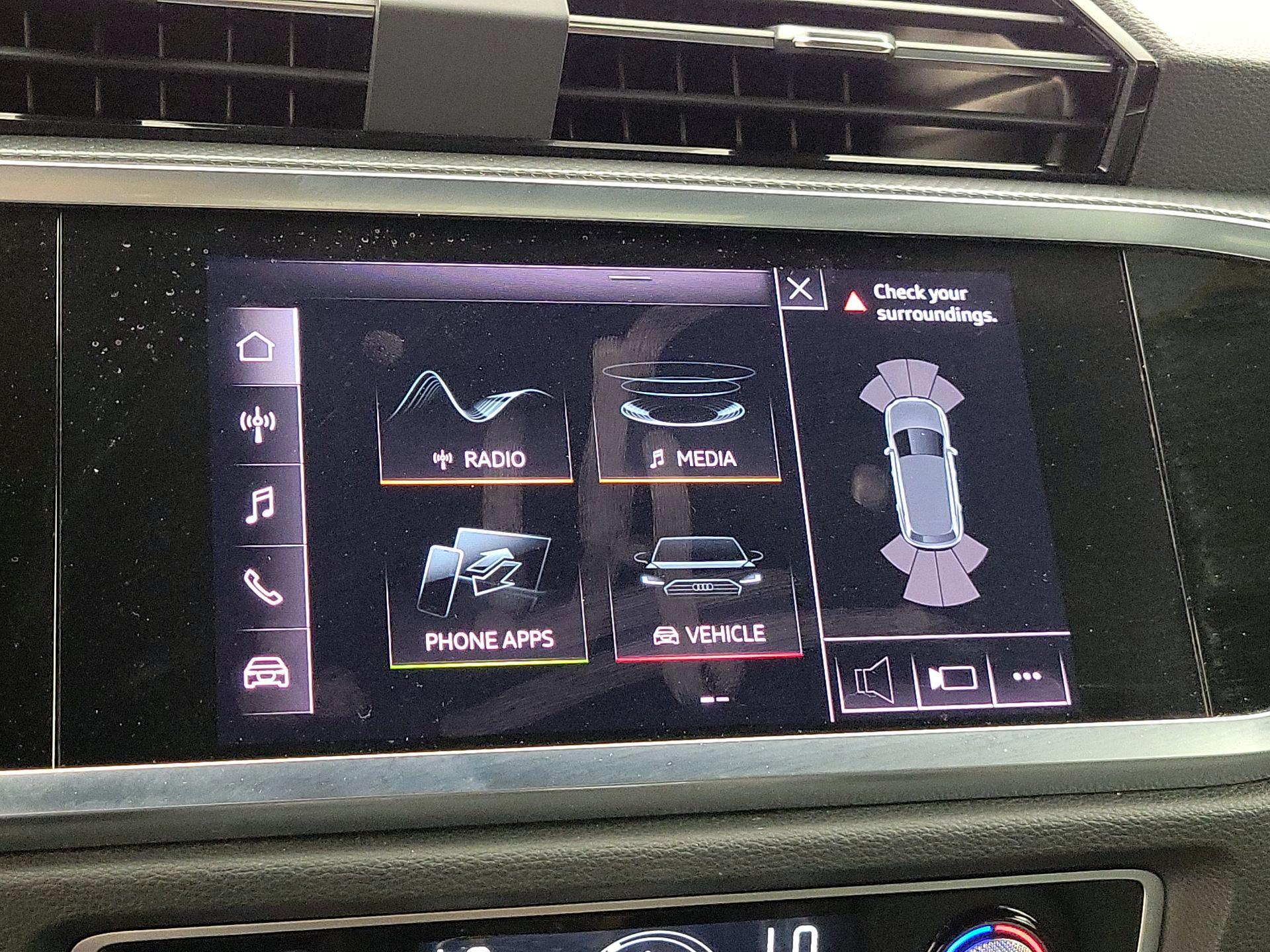 Thumbnail: 2021 Audi Q3 - 15