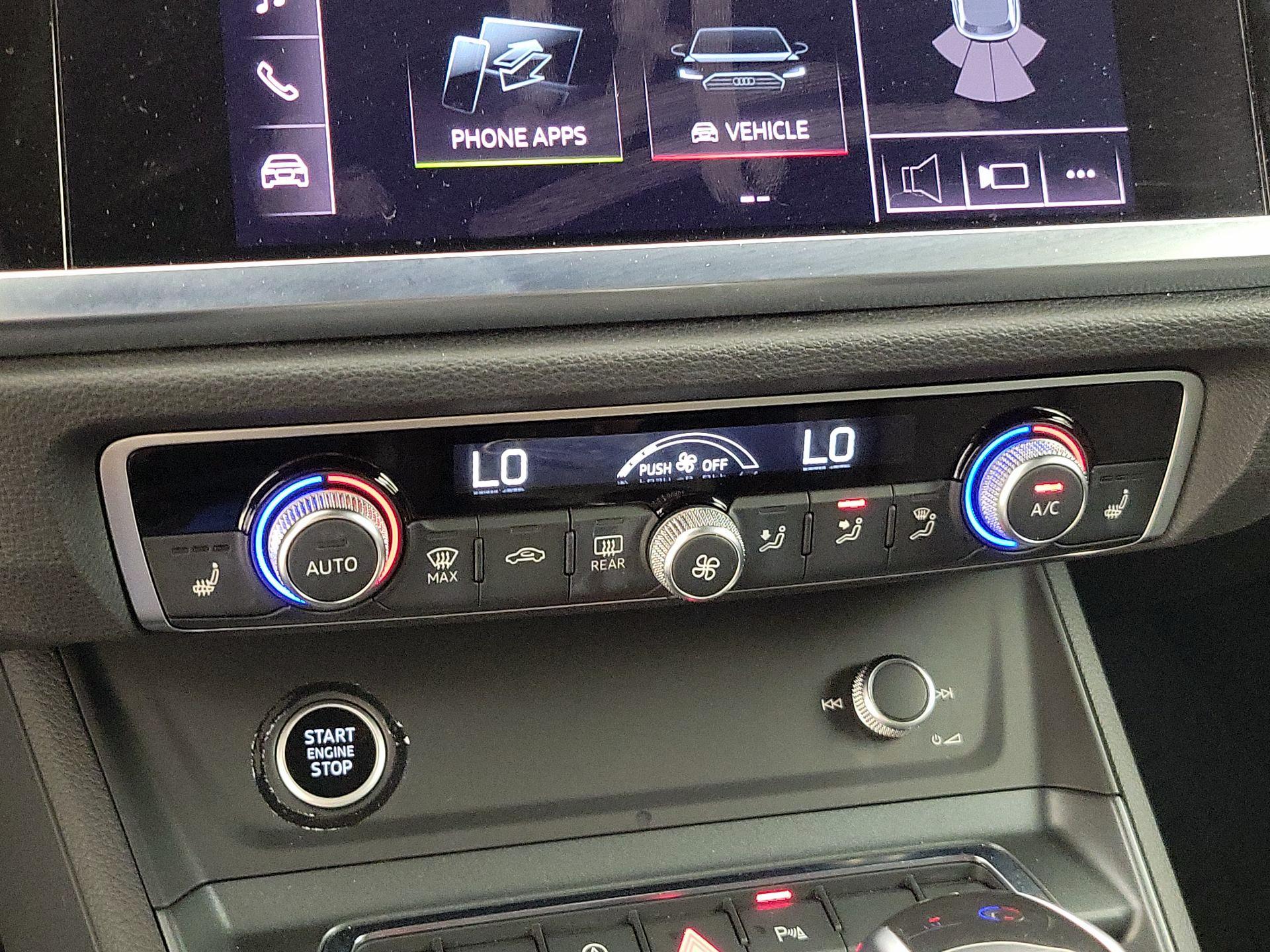 Thumbnail: 2021 Audi Q3 - 16