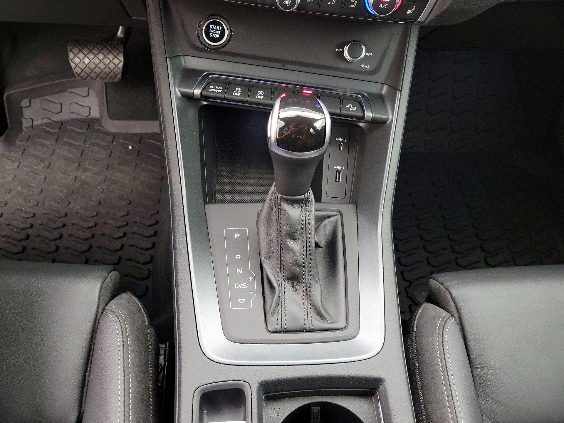 Thumbnail: 2021 Audi Q3 - 17