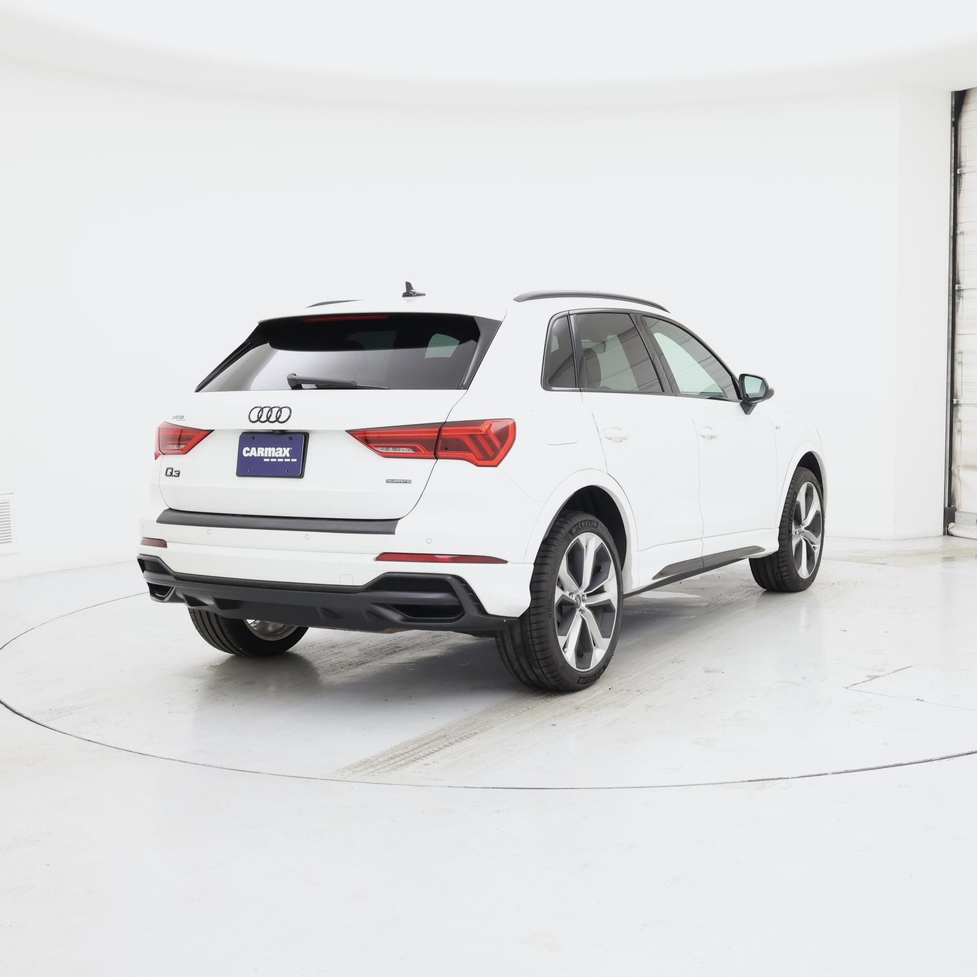 Thumbnail: 2021 Audi Q3 - 8